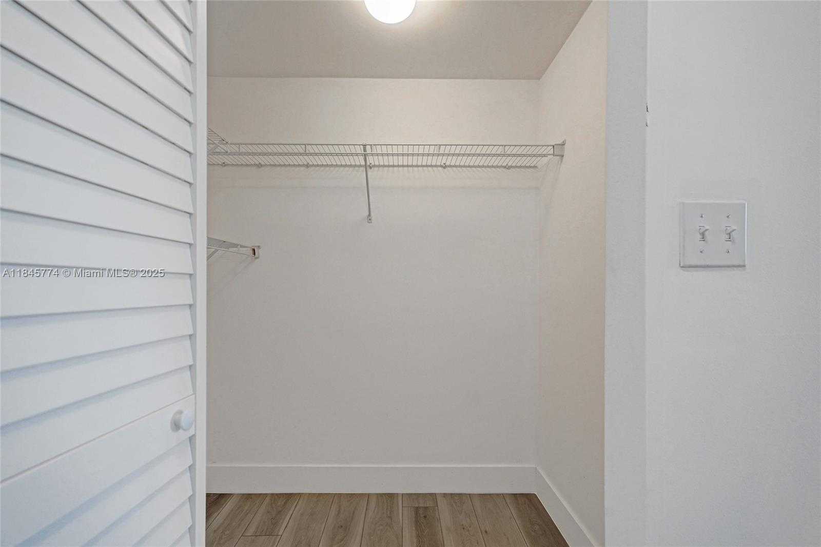 Small Image of 2775 NORTH EAST 187TH ST #202, Aventura Number 19