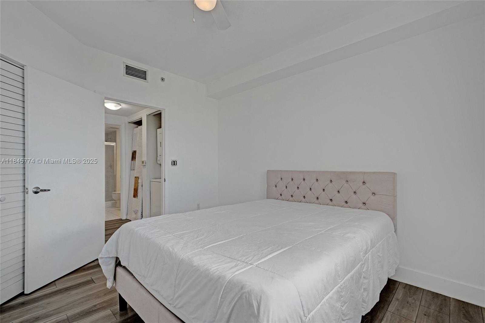 Small Image of 2775 NORTH EAST 187TH ST #202, Aventura Number 29