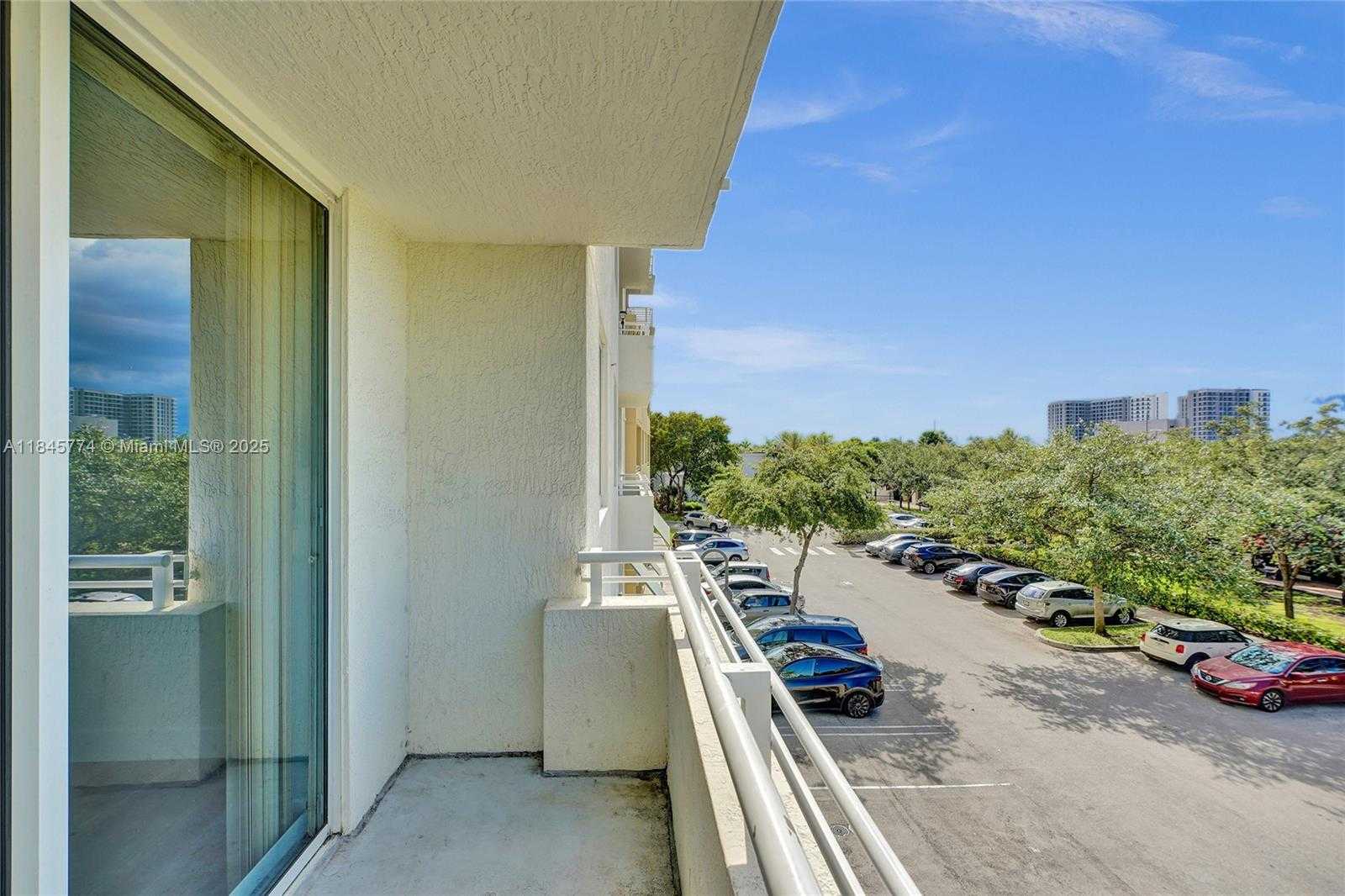 Small Image of 2775 NORTH EAST 187TH ST #202, Aventura Number 38