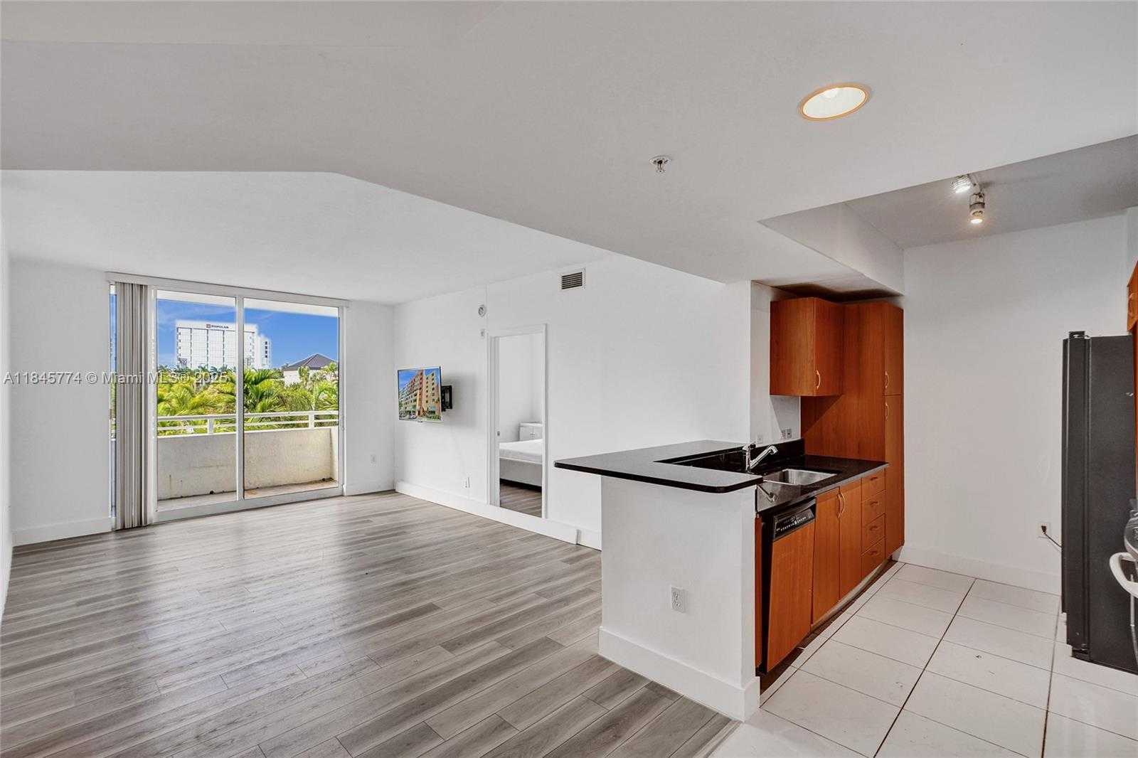 Small Image of 2775 NORTH EAST 187TH ST #202, Aventura Number 4