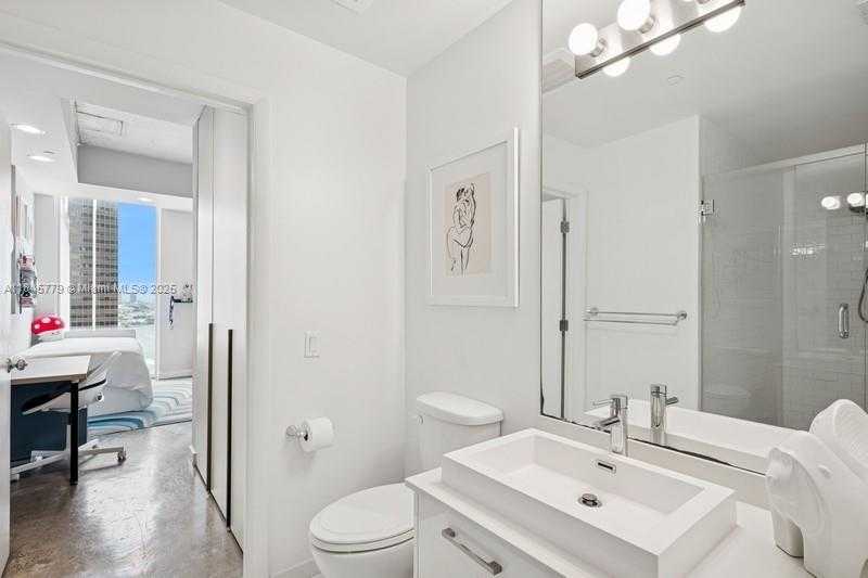 Small Image of 151 SOUTH EAST 1ST ST #2601, Miami Number 14
