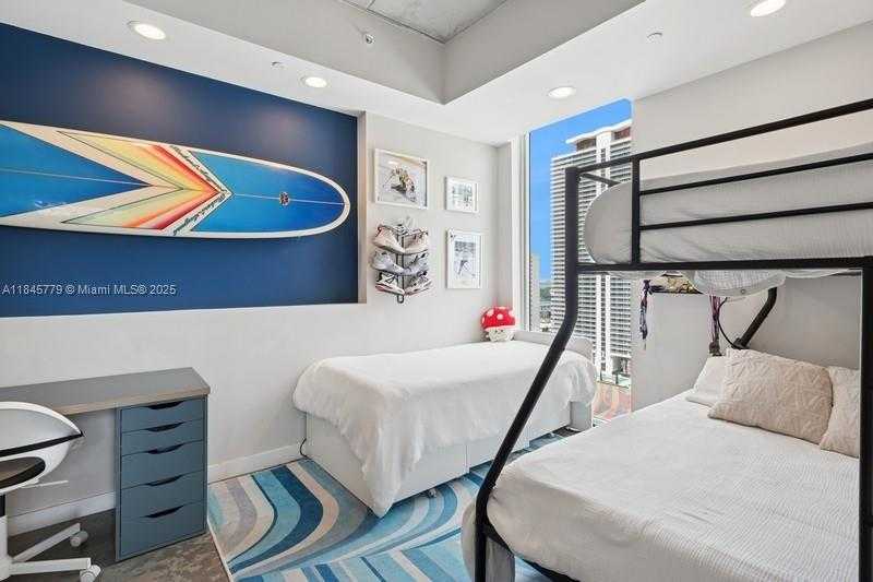 Small Image of 151 SOUTH EAST 1ST ST #2601, Miami Number 17
