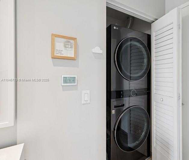 Small Image of 151 SOUTH EAST 1ST ST #2601, Miami Number 21