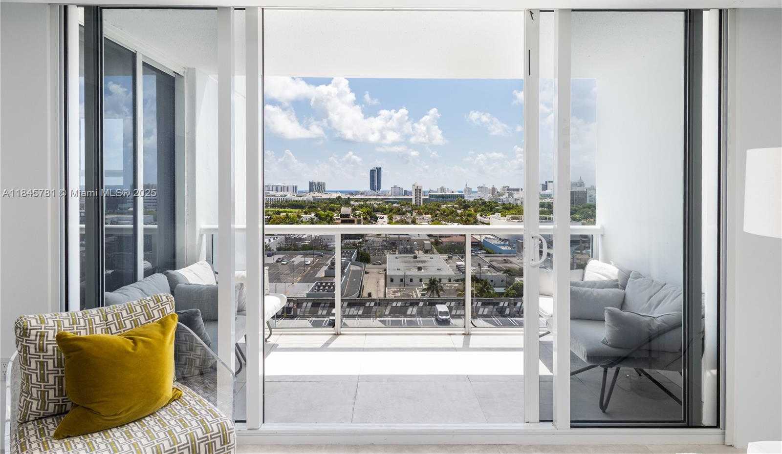 Small Image of 1800 SUNSET HARBOUR DR #1515, Miami Beach Number 18