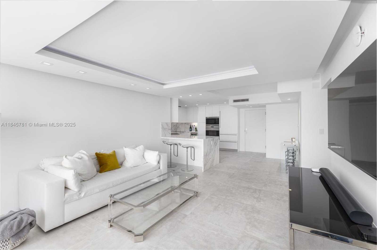 Small Image of 1800 SUNSET HARBOUR DR #1515, Miami Beach Number 19