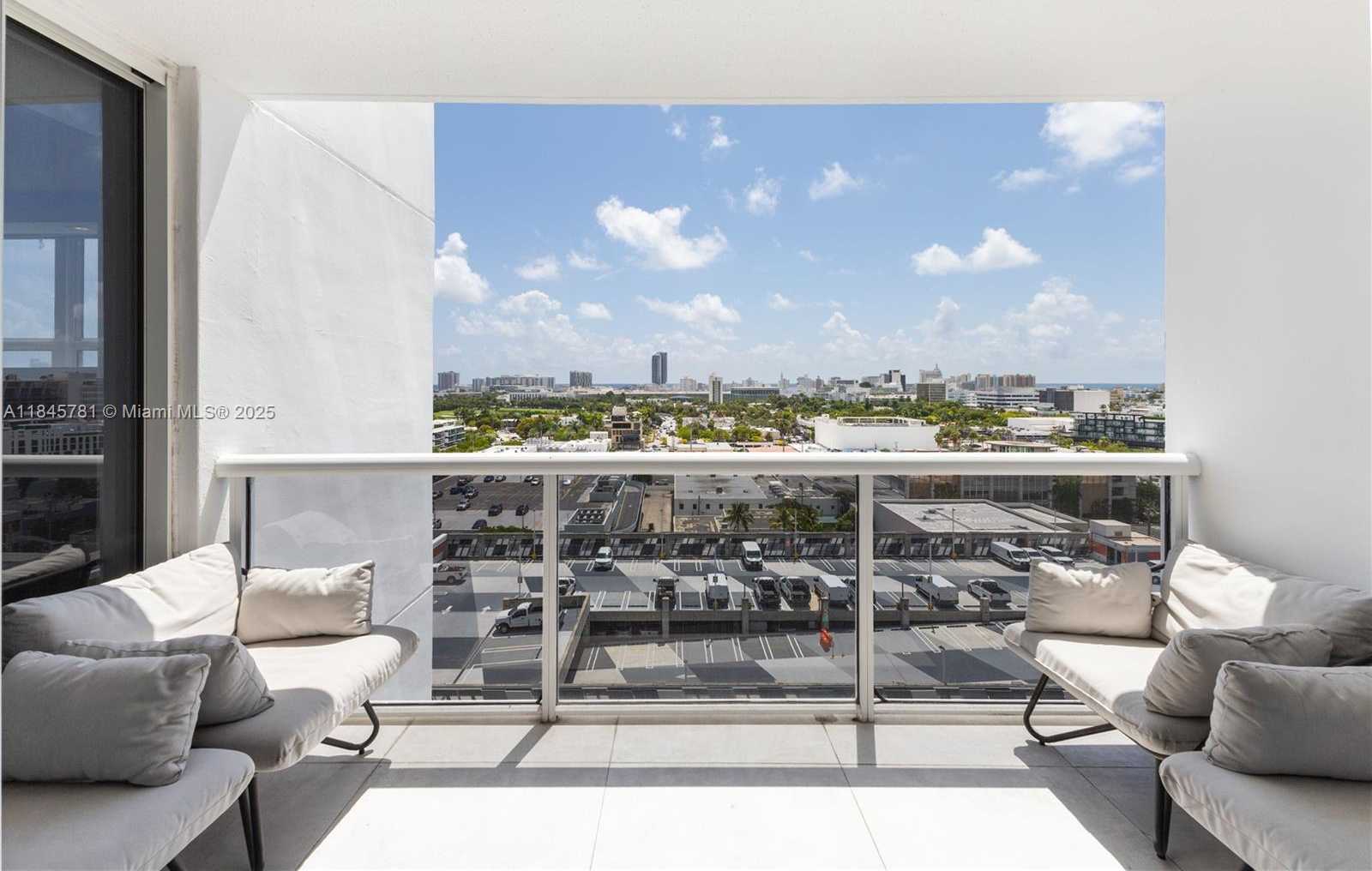 Small Image of 1800 SUNSET HARBOUR DR #1515, Miami Beach Number 23