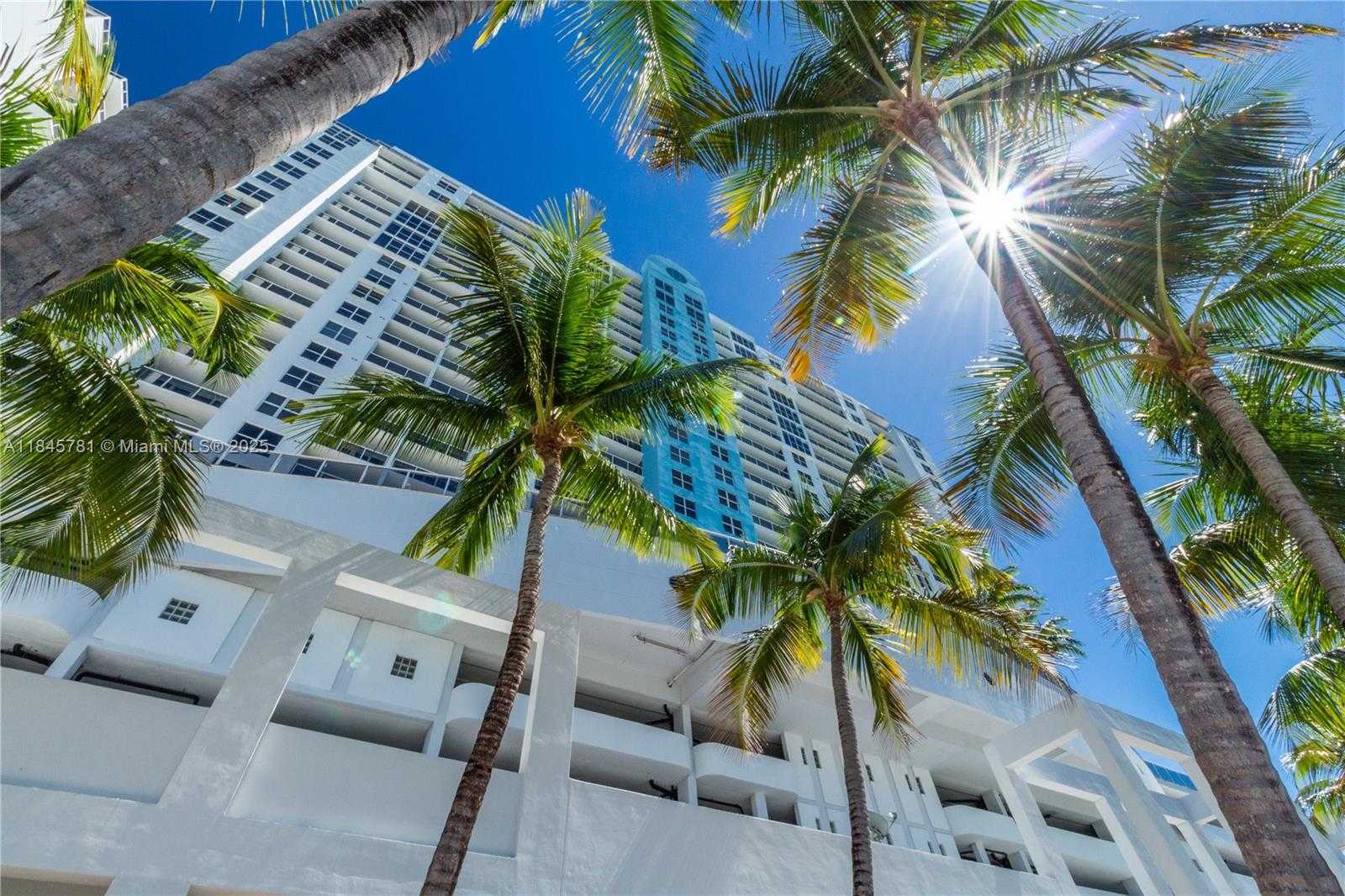 Small Image of 1800 SUNSET HARBOUR DR #1515, Miami Beach Number 29