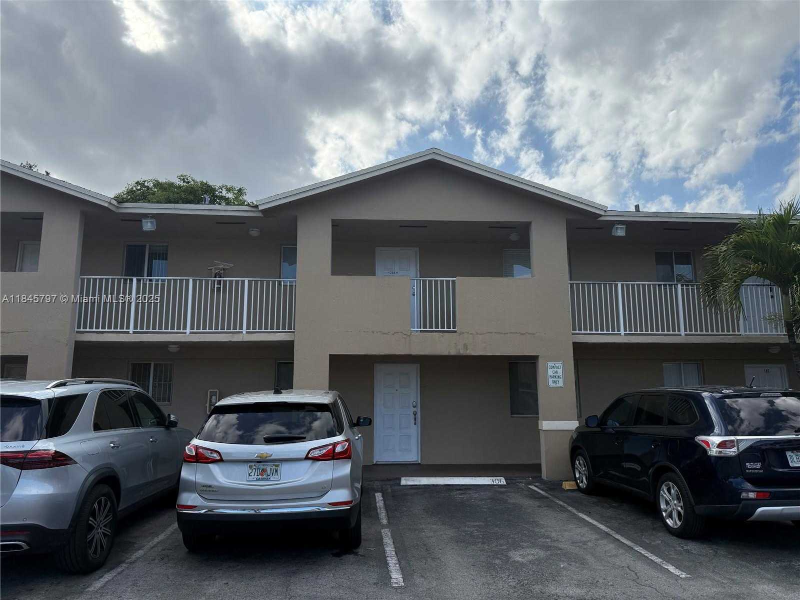 Small Image of 7865 WEST 30TH CT #H-206, Hialeah Number 2