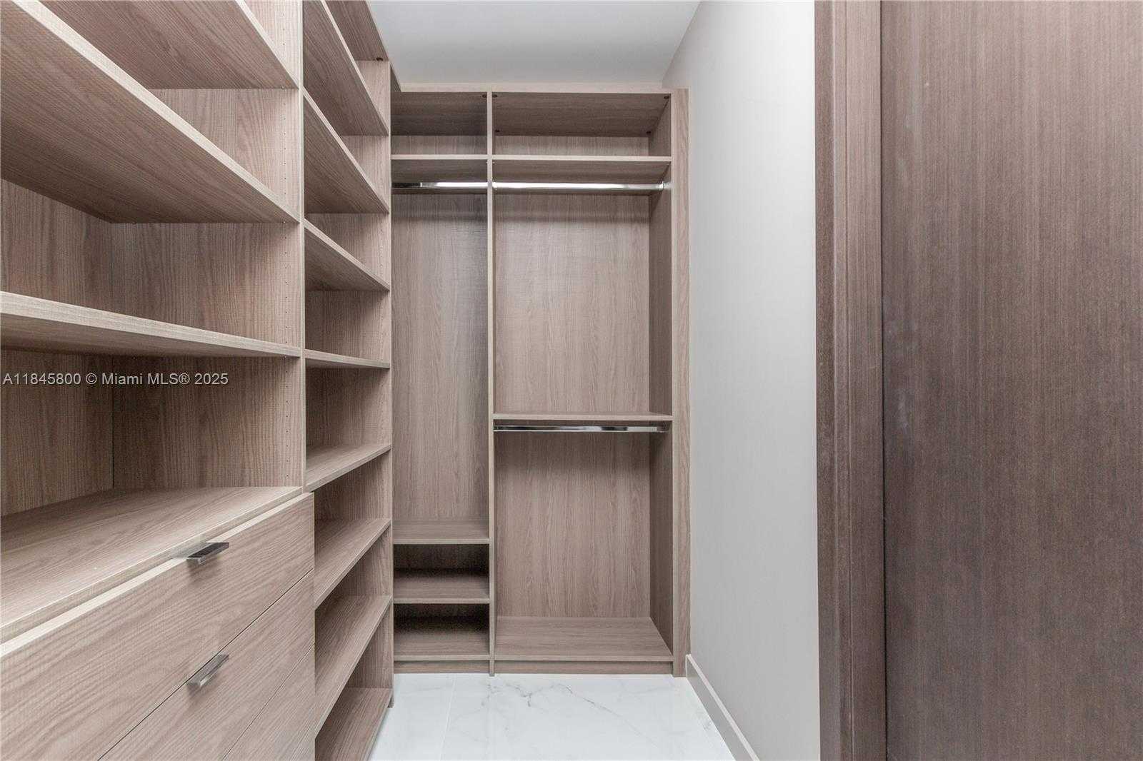 Small Image of 851 NORTH EAST 1ST AVE #4611, Miami Number 33