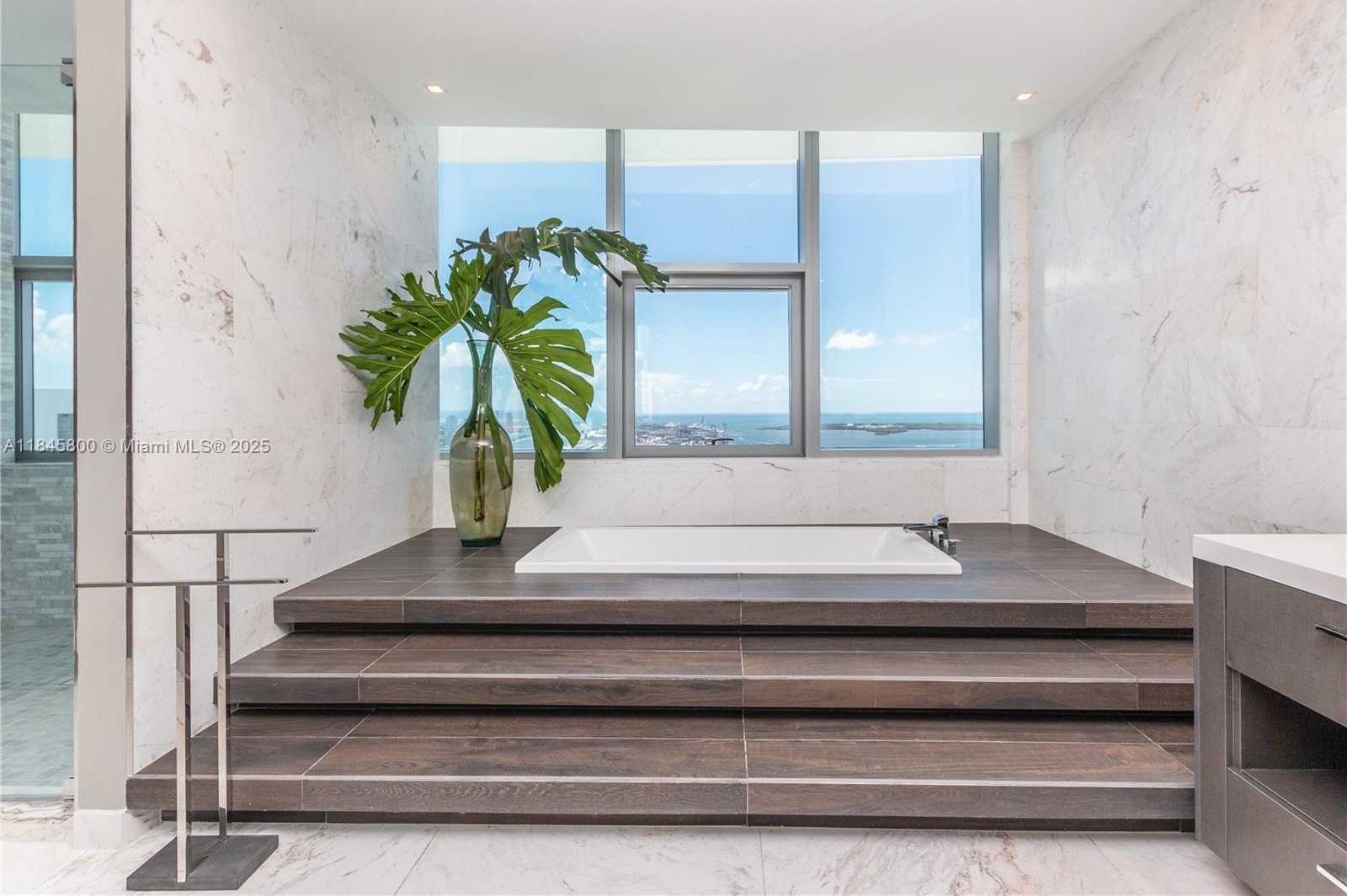 Small Image of 851 NORTH EAST 1ST AVE #4611, Miami Number 37