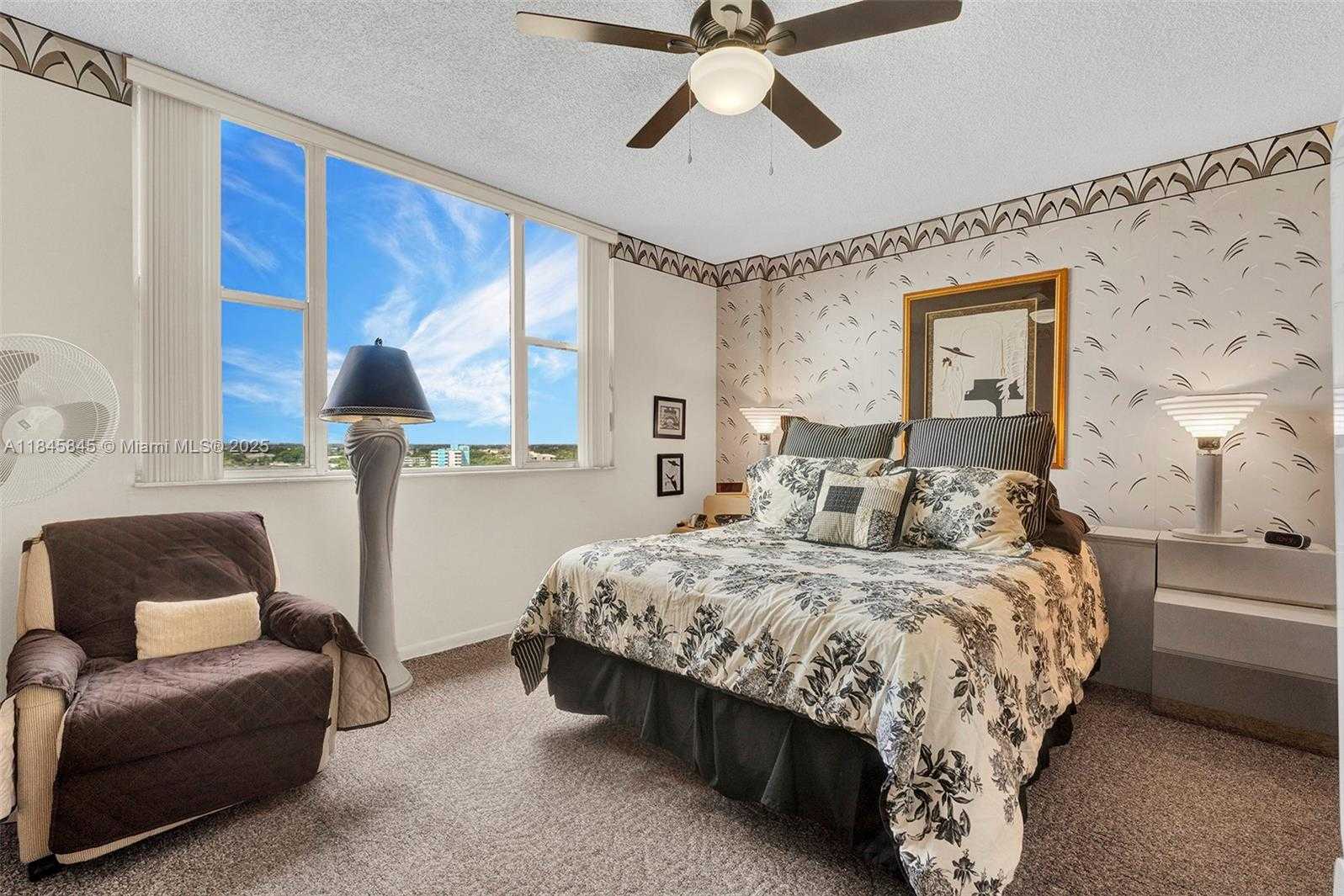 Small Image of 3850 WASHINGTON ST #1114, Hollywood Number 14