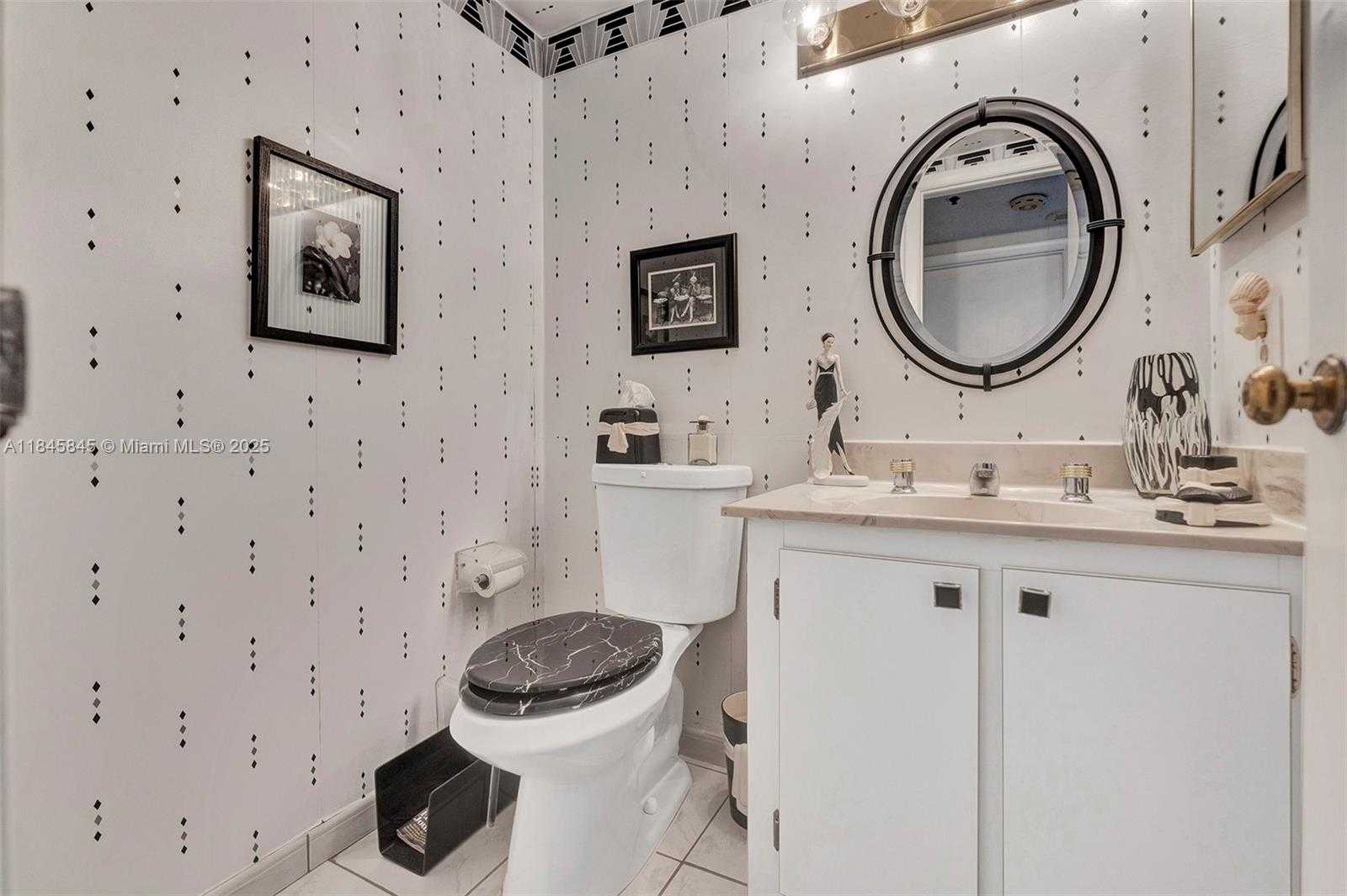 Small Image of 3850 WASHINGTON ST #1114, Hollywood Number 19