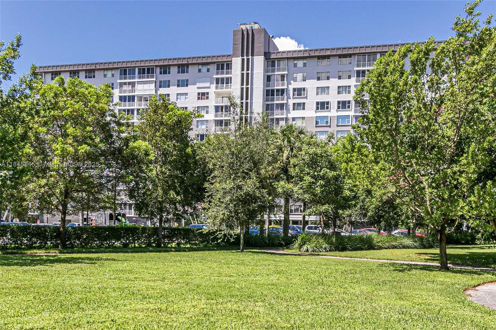 Small Image of 3850 WASHINGTON ST #1114, Hollywood Number 29