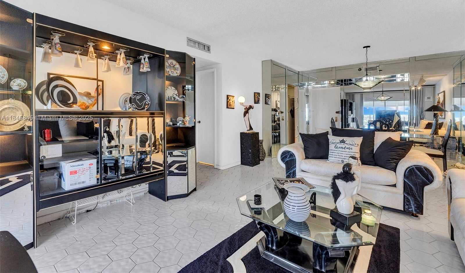 Small Image of 3850 WASHINGTON ST #1114, Hollywood Number 4
