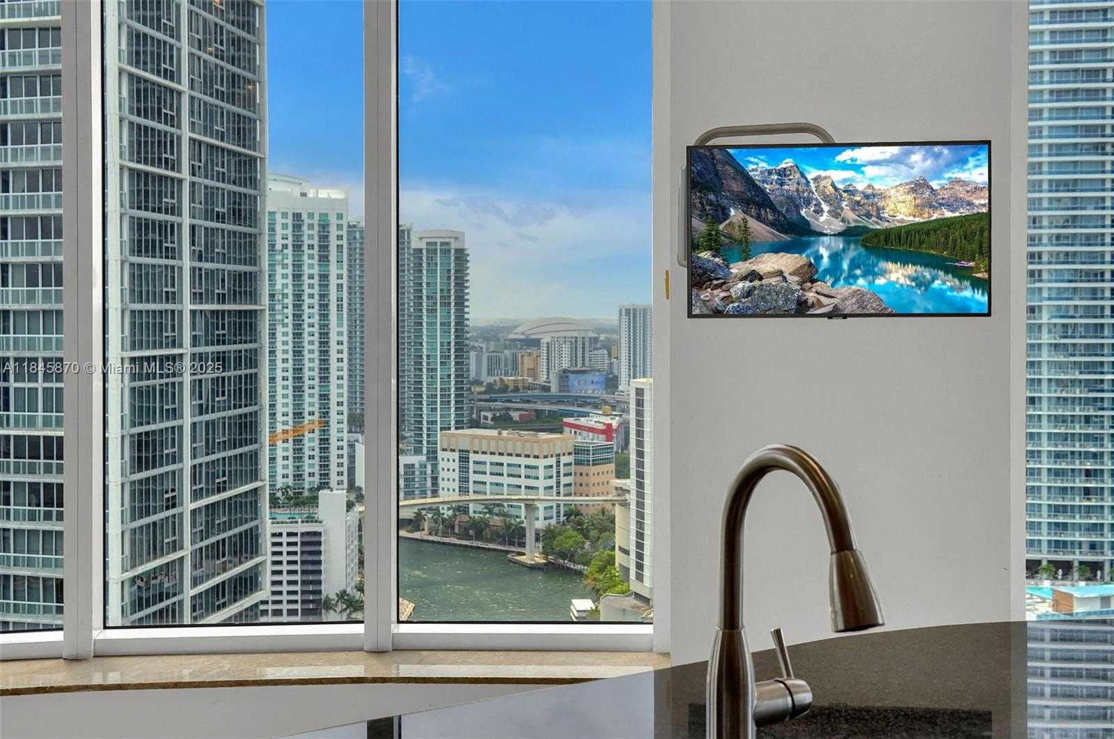 Small Image of 901 BRICKELL KEY BLVD #3204, Miami Number 13