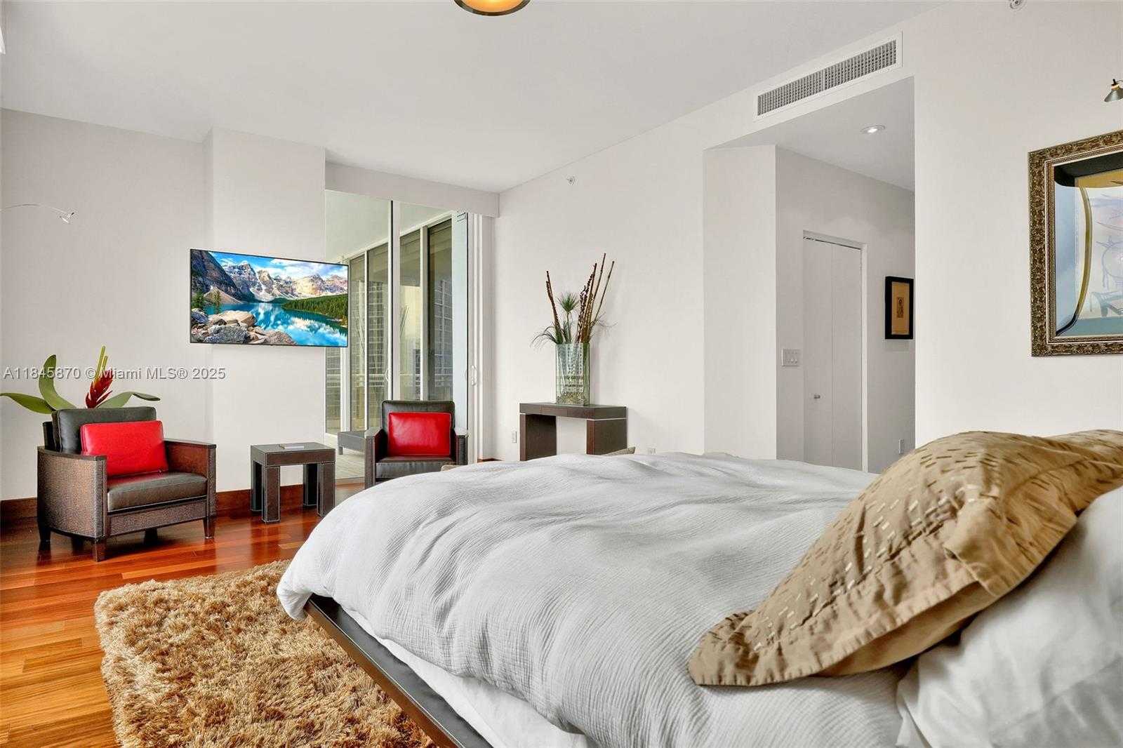 Small Image of 901 BRICKELL KEY BLVD #3204, Miami Number 18