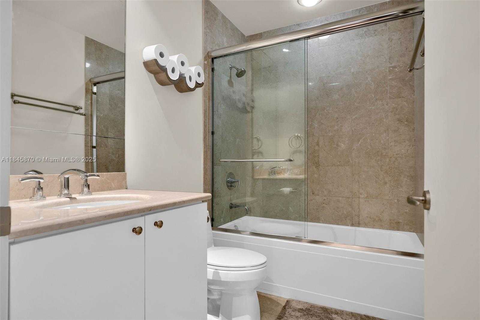 Small Image of 901 BRICKELL KEY BLVD #3204, Miami Number 25