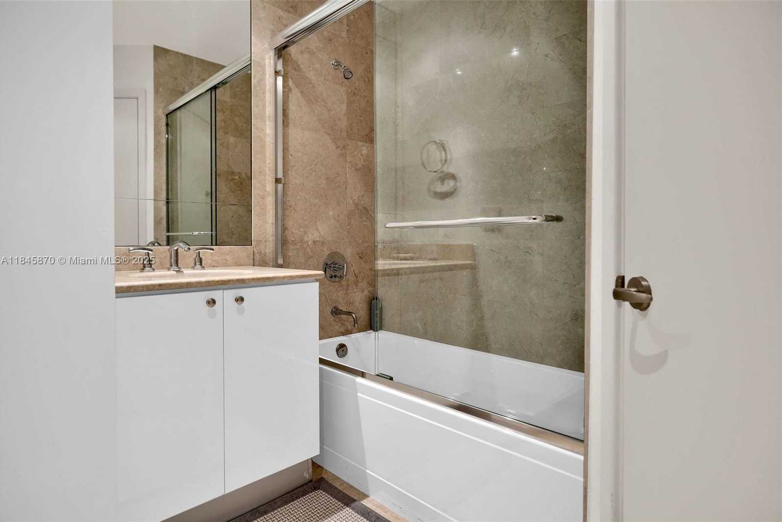 Small Image of 901 BRICKELL KEY BLVD #3204, Miami Number 26