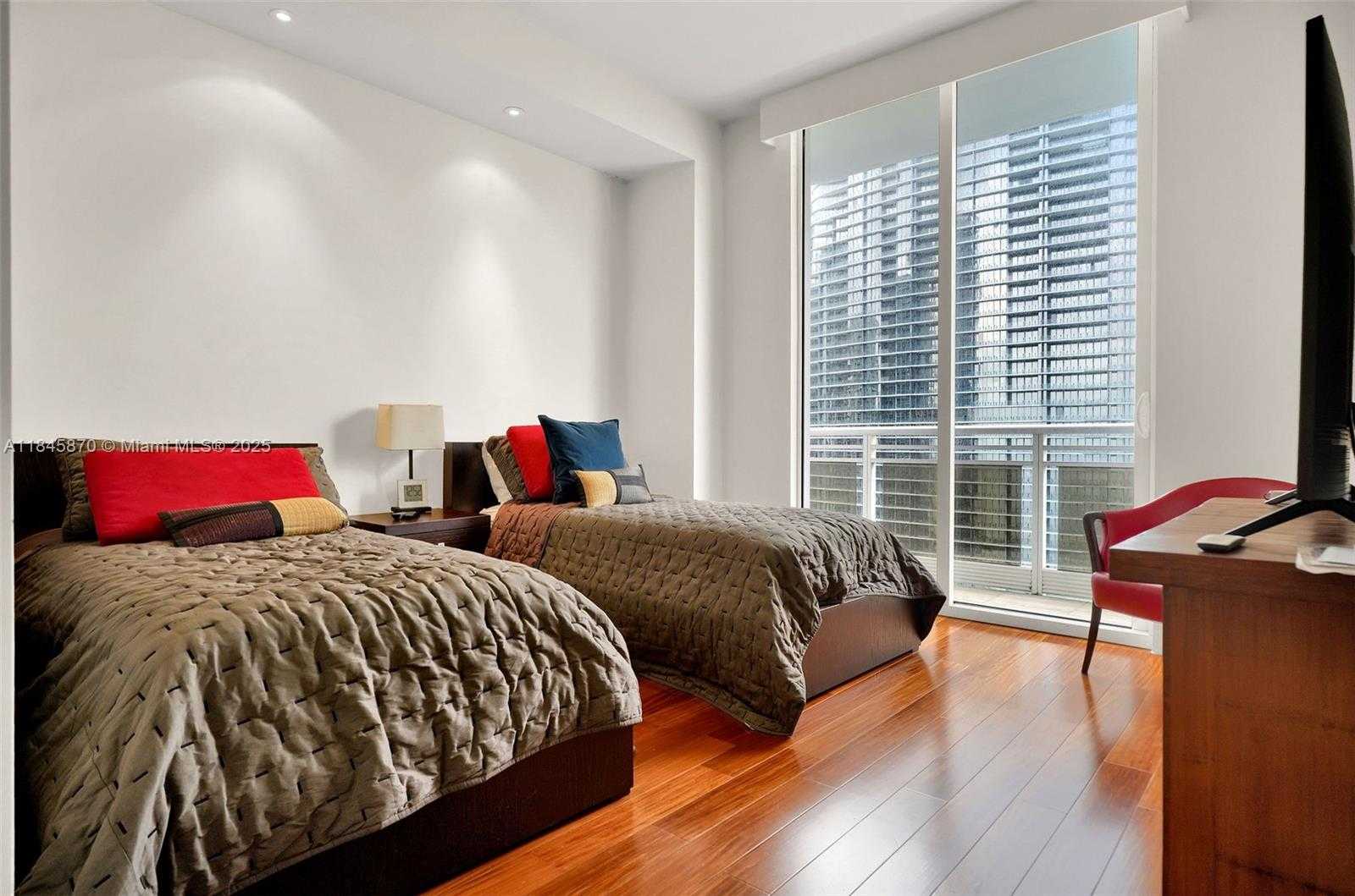 Small Image of 901 BRICKELL KEY BLVD #3204, Miami Number 28