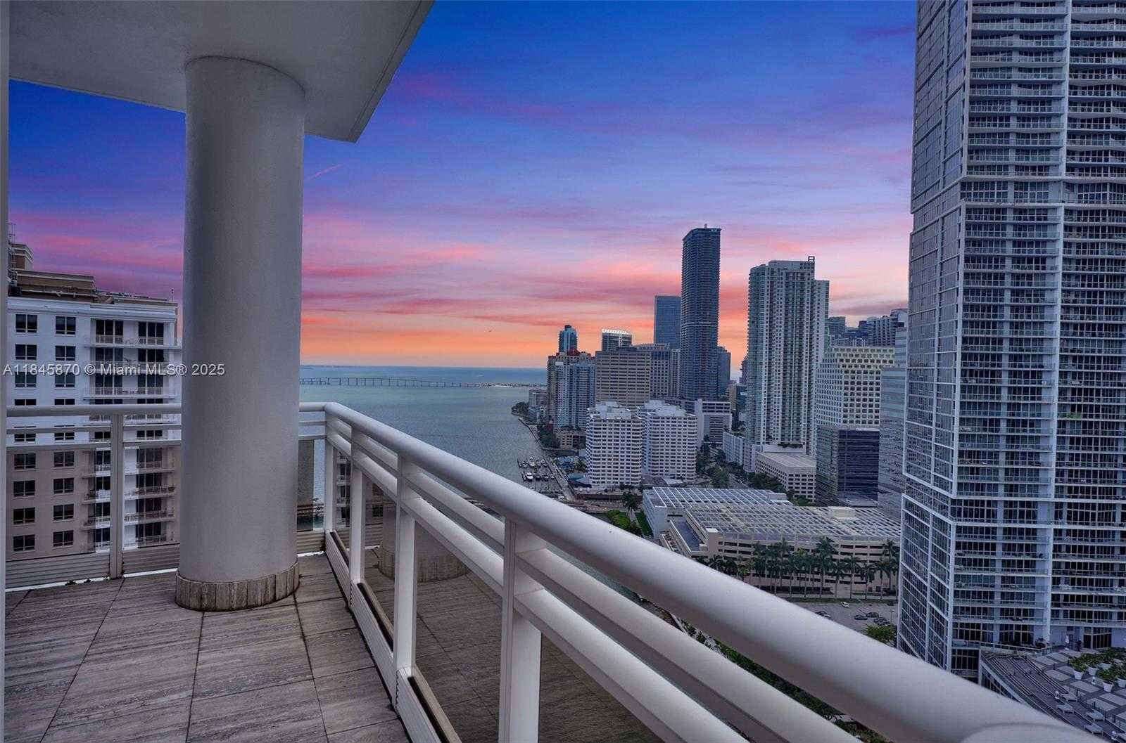 Small Image of 901 BRICKELL KEY BLVD #3204, Miami Number 31