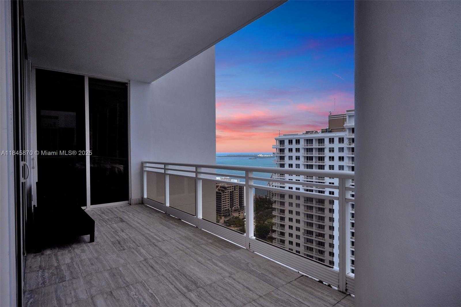 Small Image of 901 BRICKELL KEY BLVD #3204, Miami Number 32