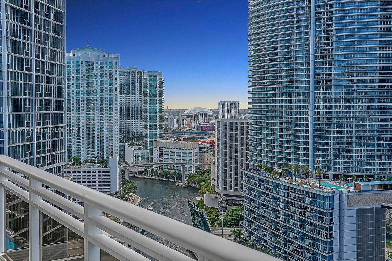 Small Image of 901 BRICKELL KEY BLVD #3204, Miami Number 42