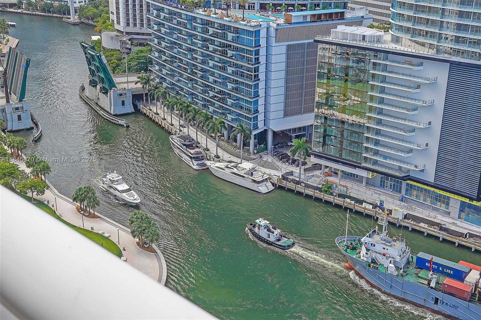 Small Image of 901 BRICKELL KEY BLVD #3204, Miami Number 43
