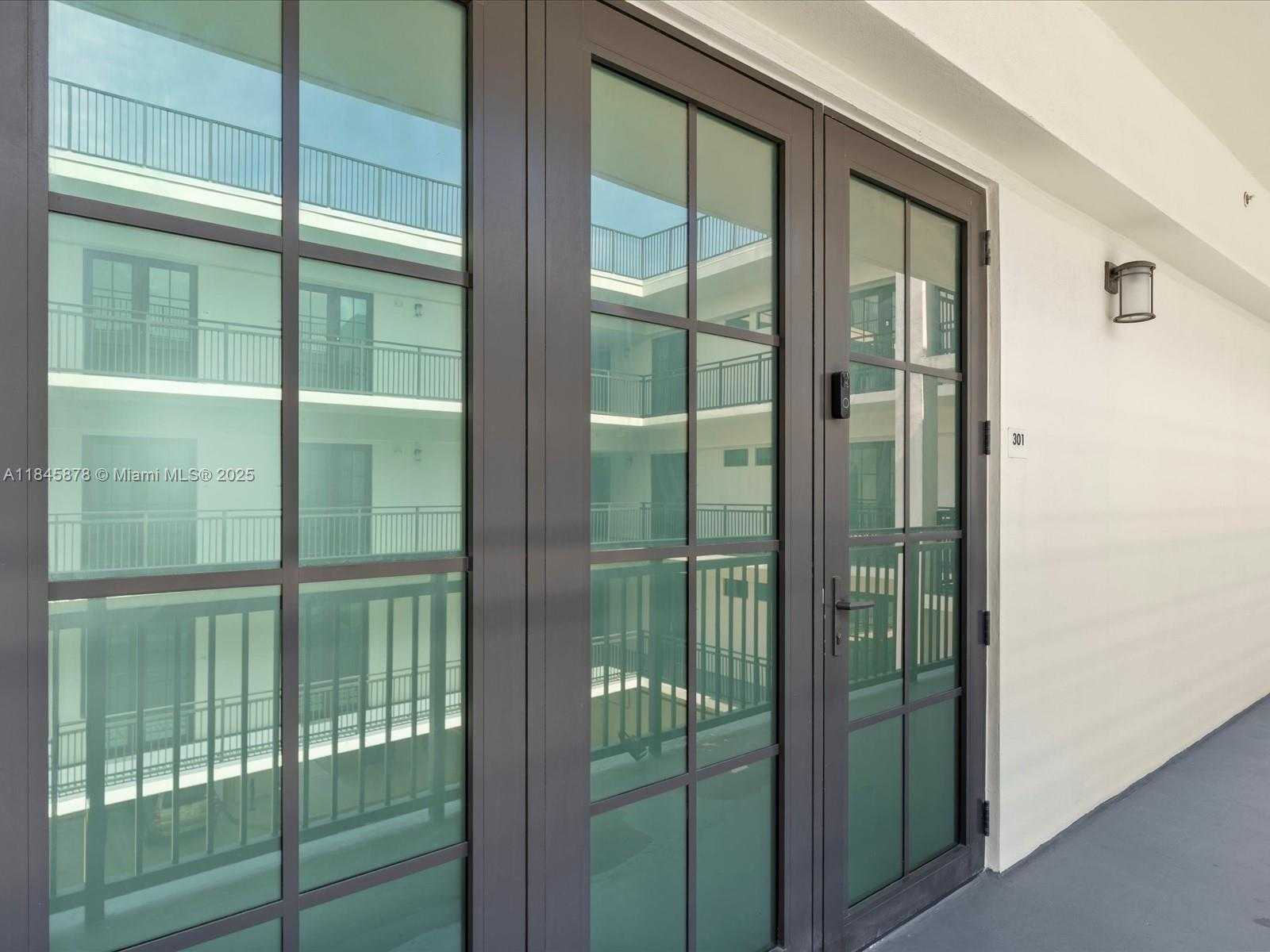 Small Image of 4100 SOUTH WEST 64TH AVE #301, Davie Number 19