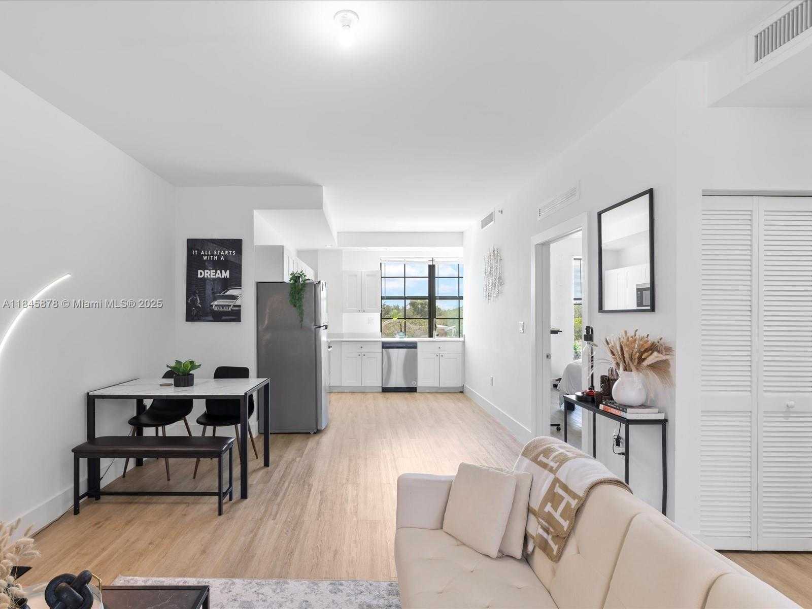 Small Image of 4100 SOUTH WEST 64TH AVE #301, Davie Number 8