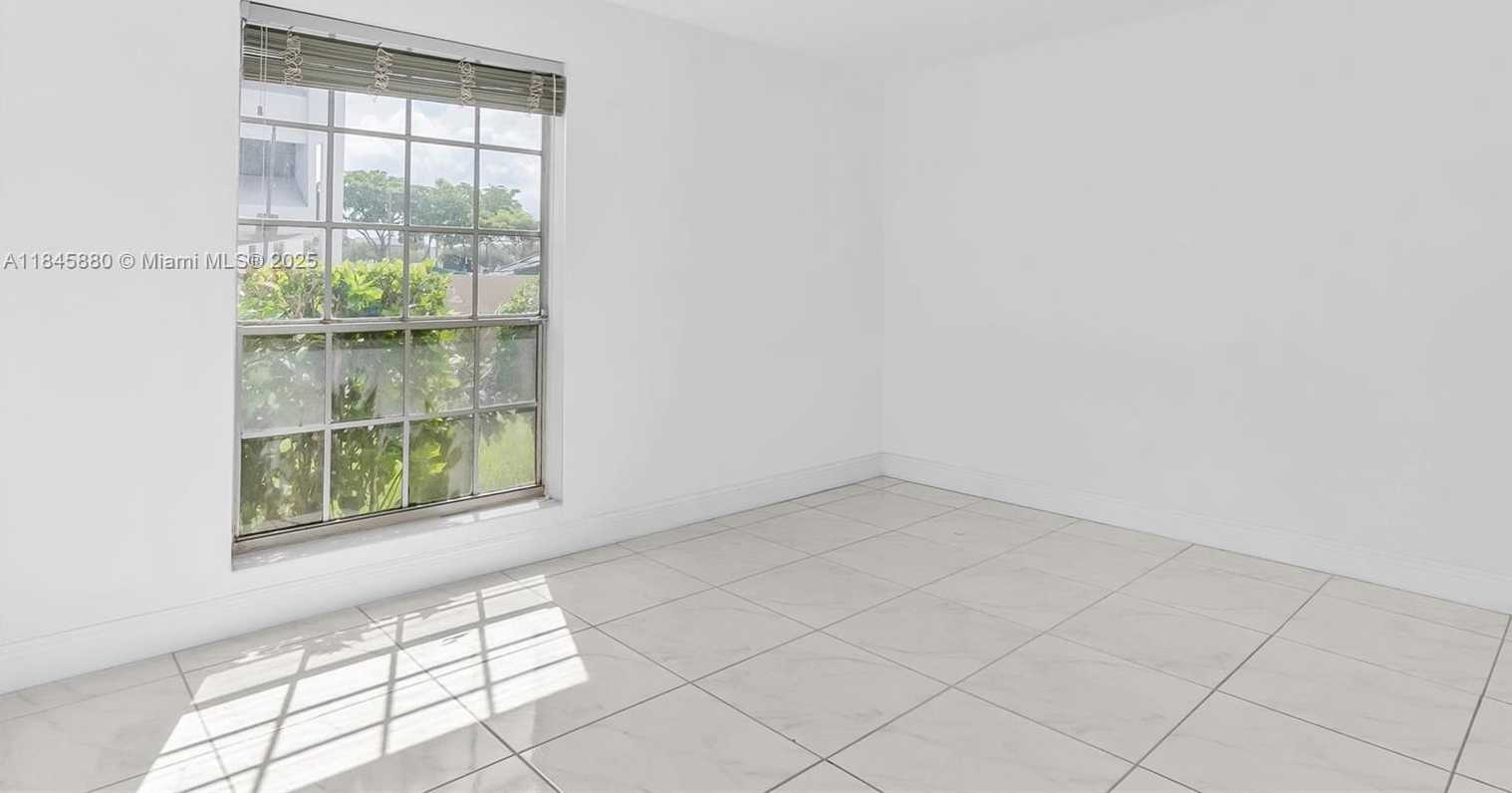 Small Image of 10748 NORTH KENDALL DR #N11, Miami Number 11