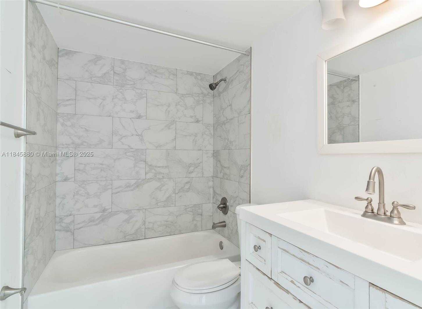 Small Image of 10748 NORTH KENDALL DR #N11, Miami Number 12