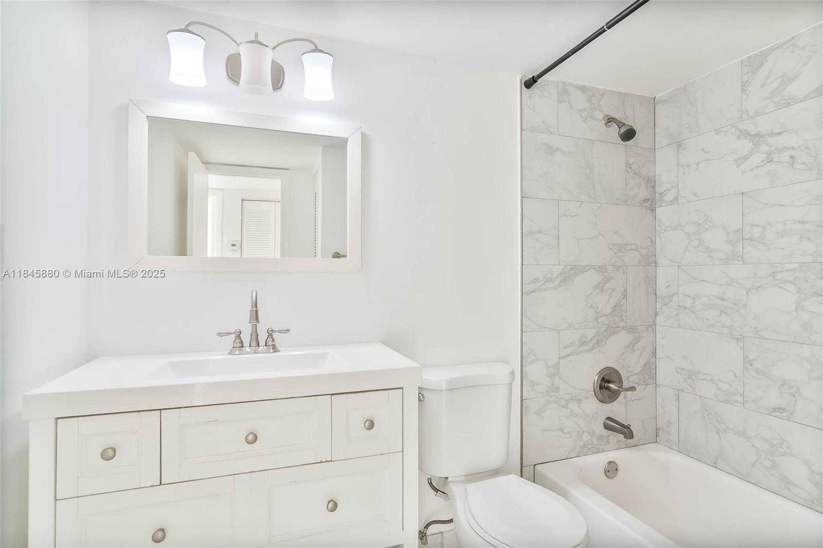 Small Image of 10748 NORTH KENDALL DR #N11, Miami Number 7