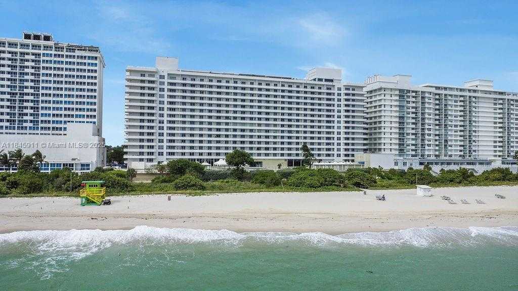 Small Image of 5555 COLLINS AVE #4W, Miami Beach Number 2