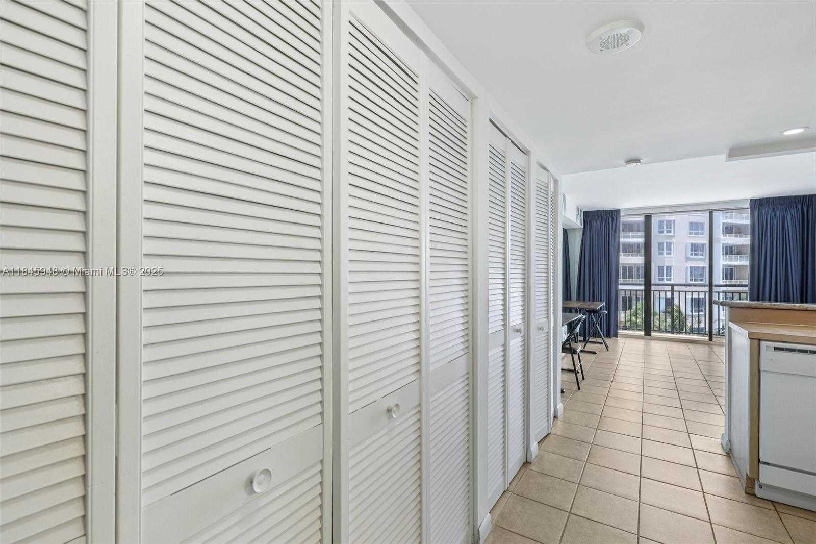 Small Image of 540 BRICKELL KEY DR #730, Miami Number 19