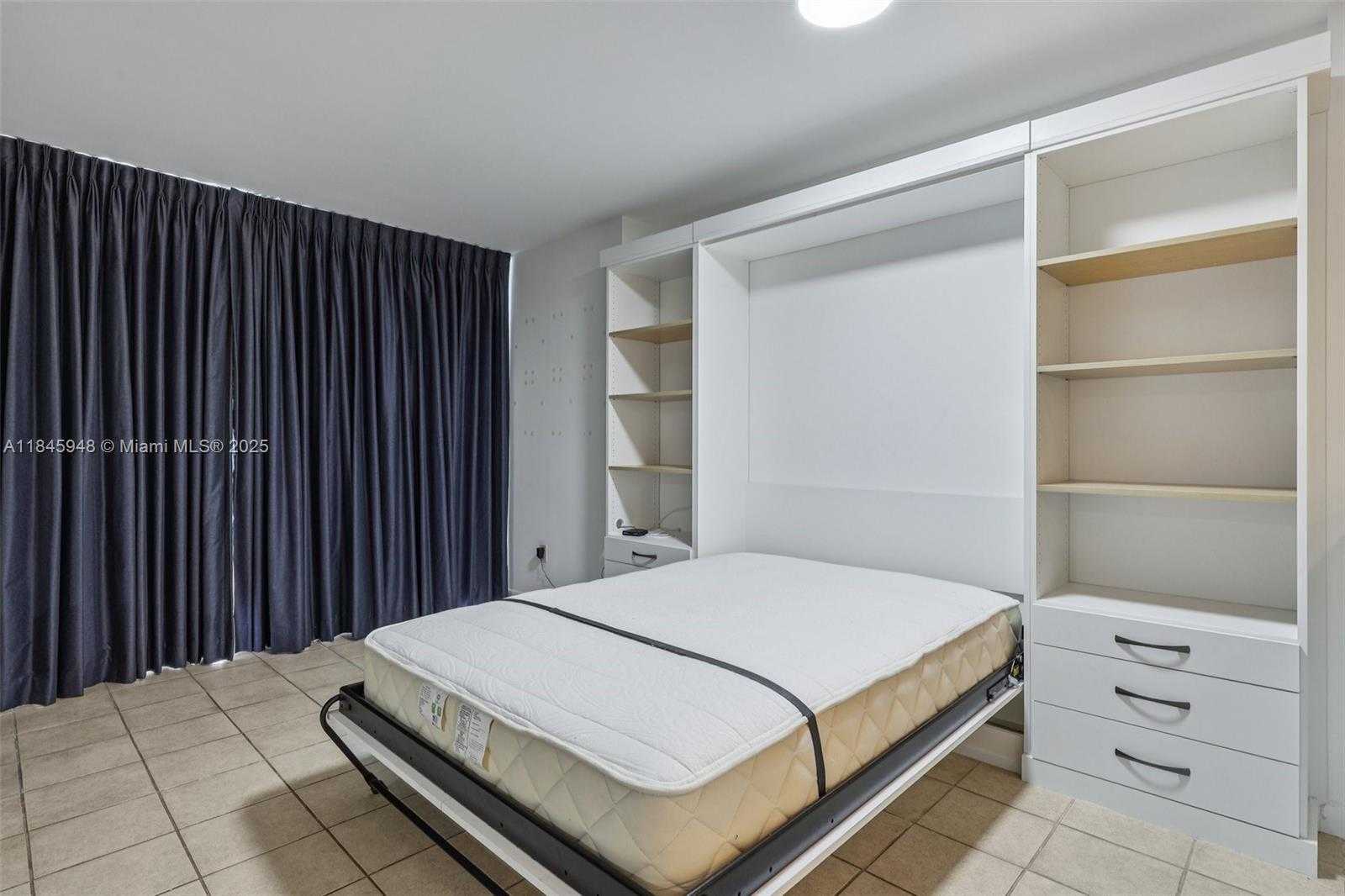 Small Image of 540 BRICKELL KEY DR #730, Miami Number 31
