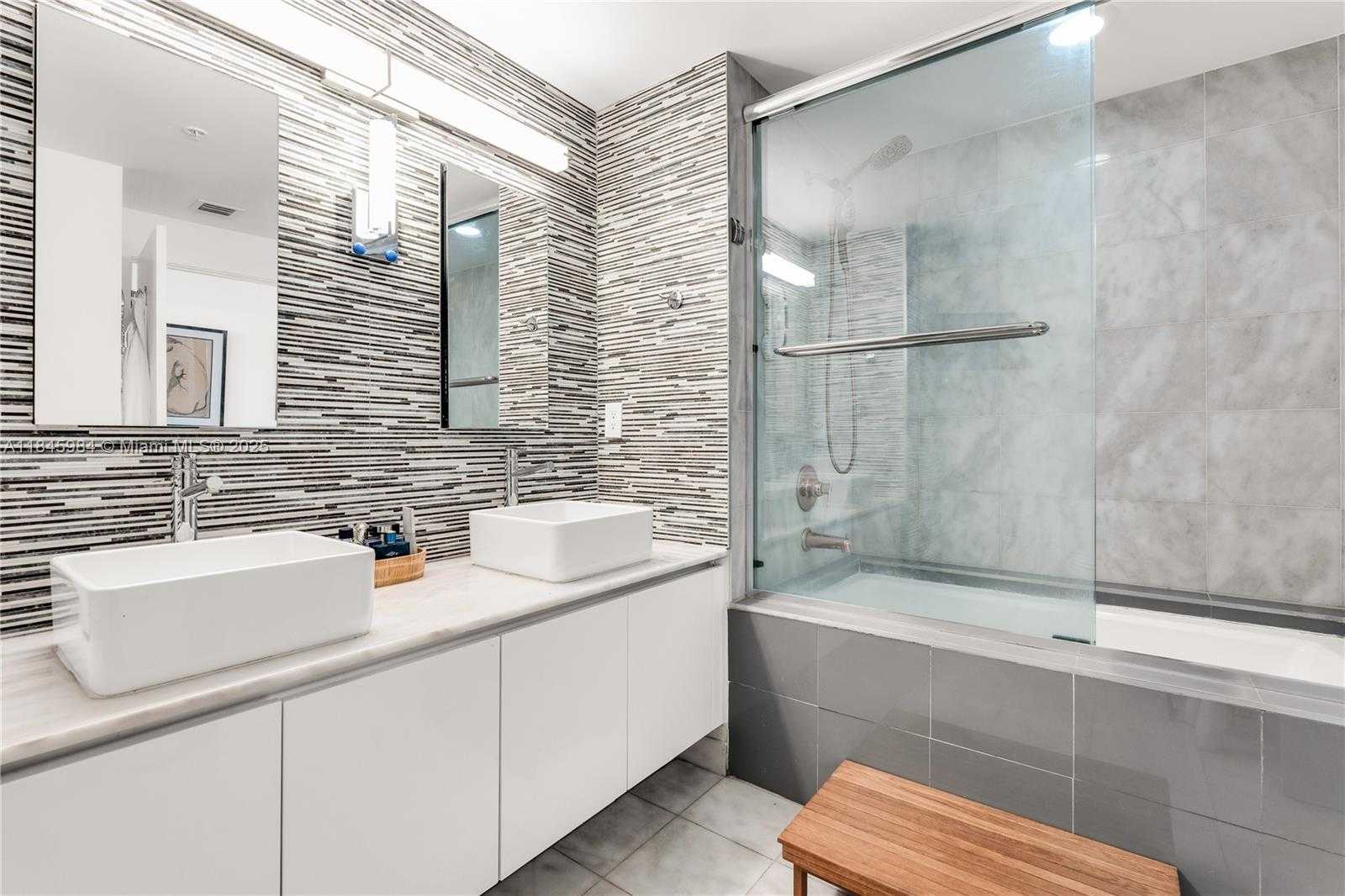 Small Image of 601 NORTH EAST 36TH ST #1412, Miami Number 18
