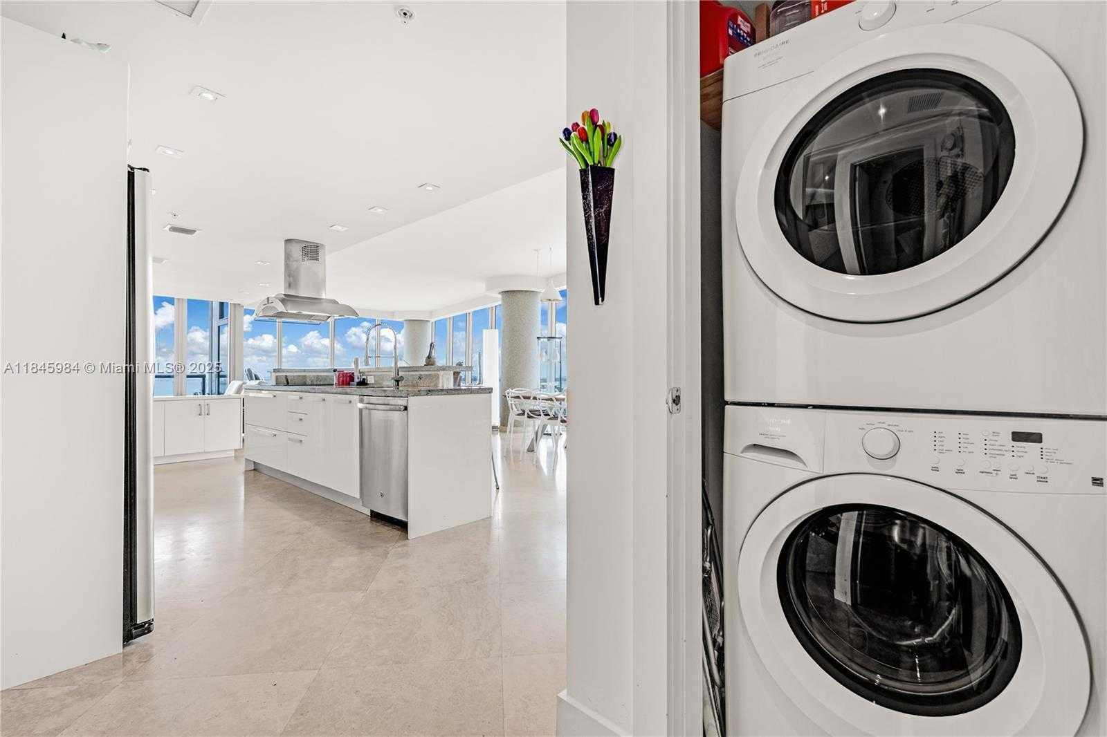 Small Image of 601 NORTH EAST 36TH ST #1412, Miami Number 21