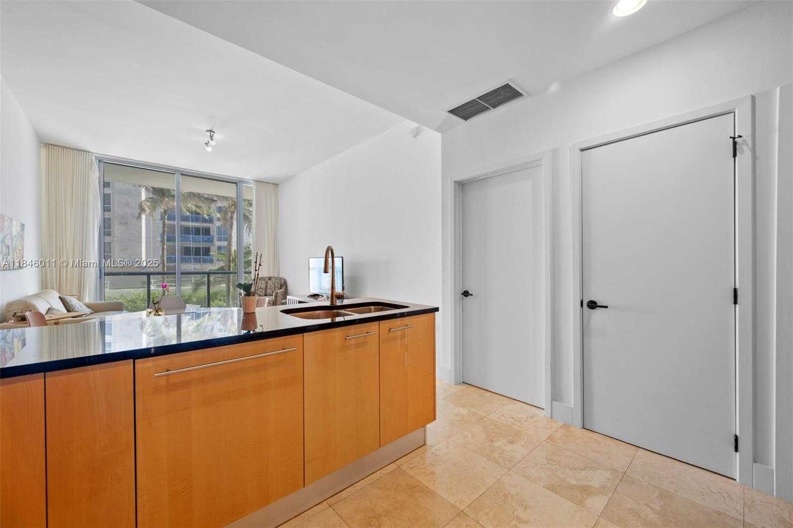 Small Image of 6799 SOUTH COLLINS AVE #109, Miami Beach Number 12