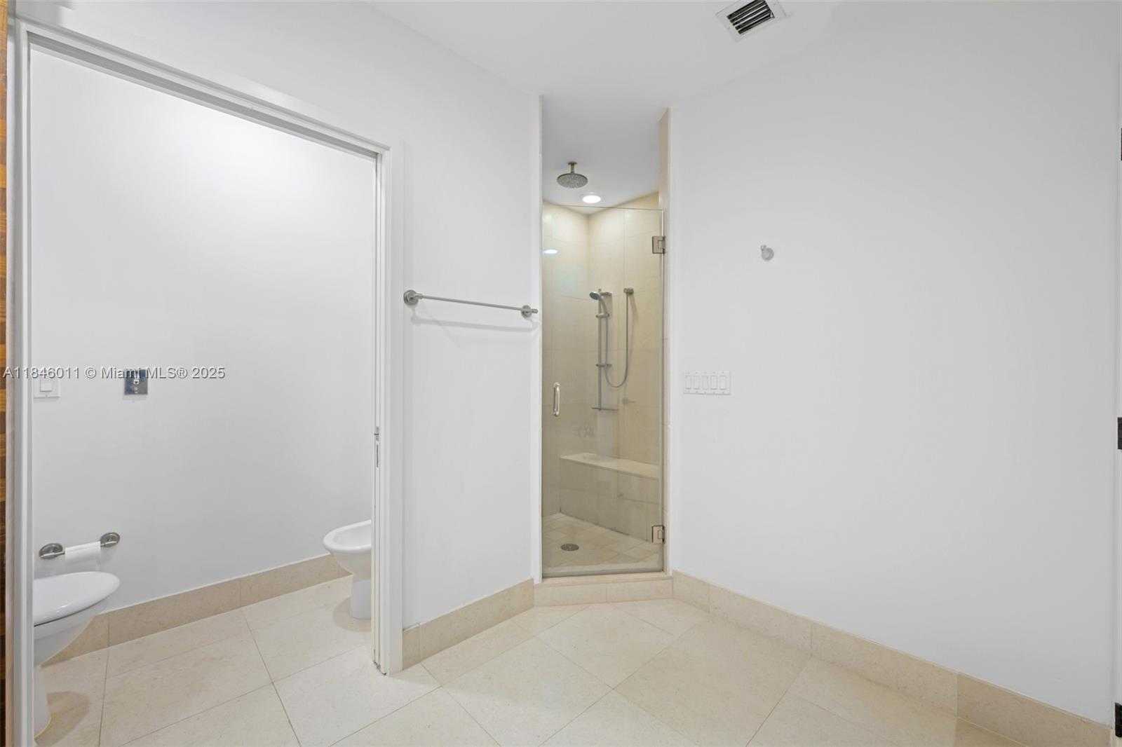 Small Image of 6799 SOUTH COLLINS AVE #109, Miami Beach Number 18