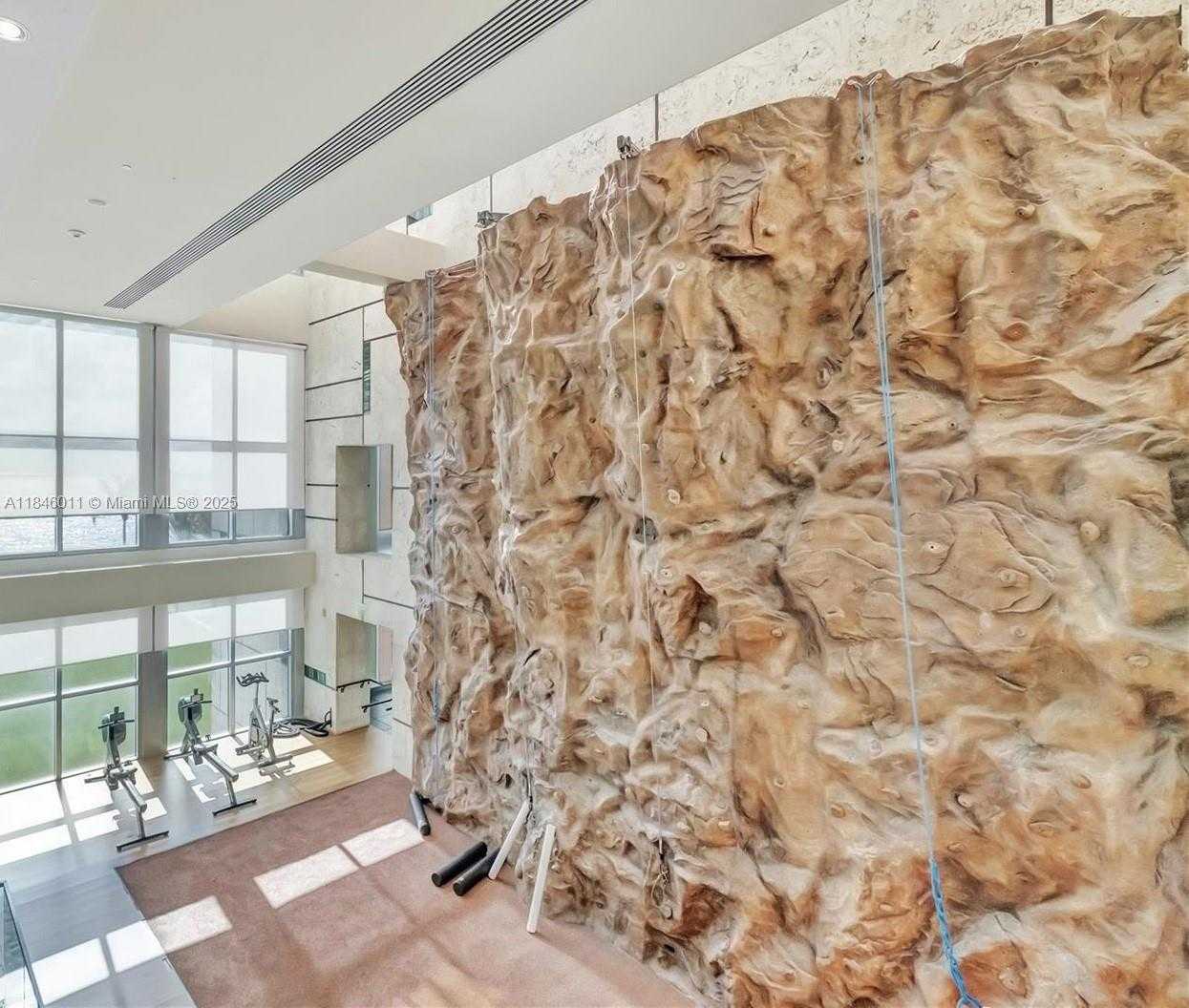 Small Image of 6799 SOUTH COLLINS AVE #109, Miami Beach Number 27