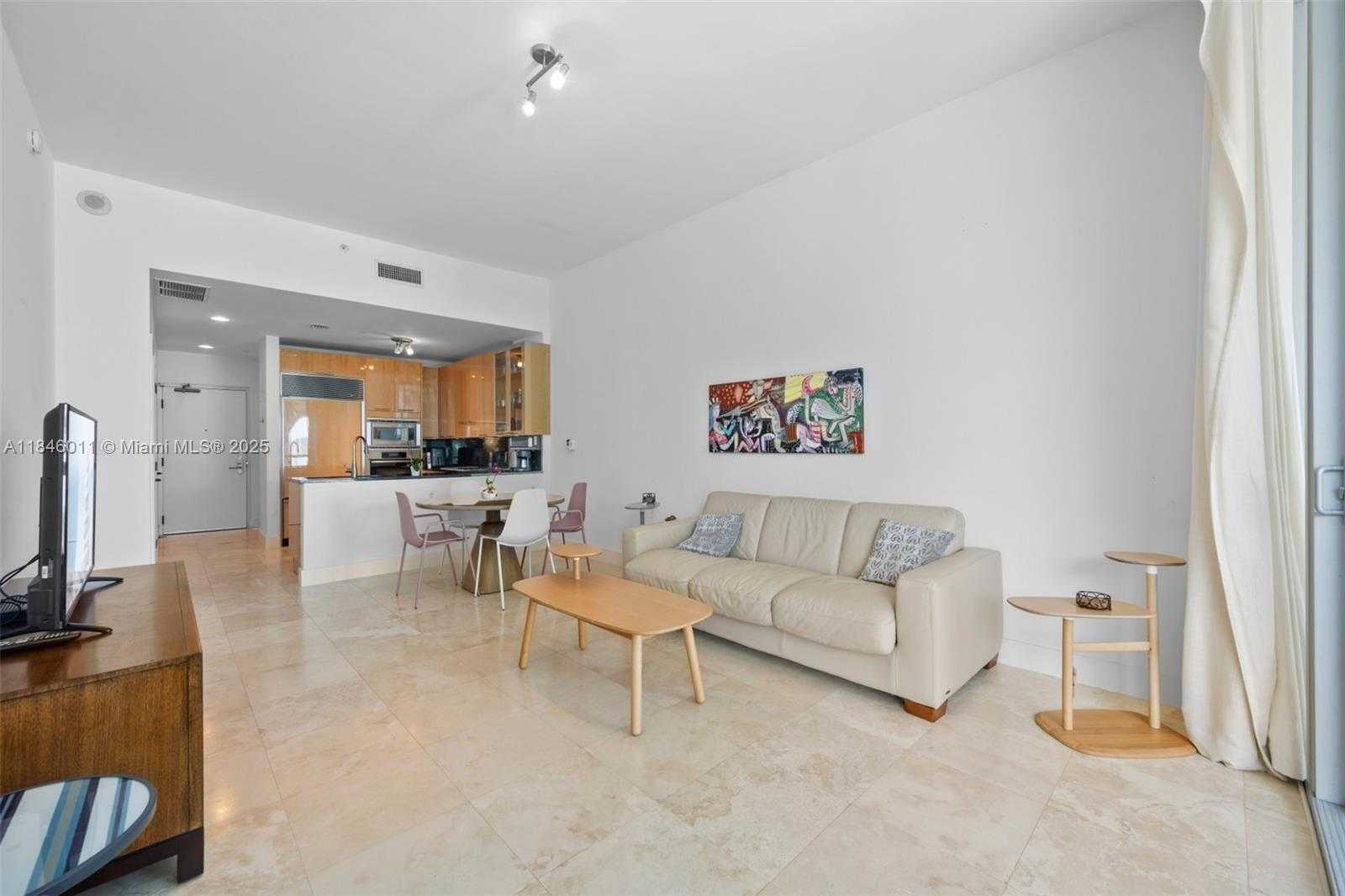 Small Image of 6799 SOUTH COLLINS AVE #109, Miami Beach Number 8