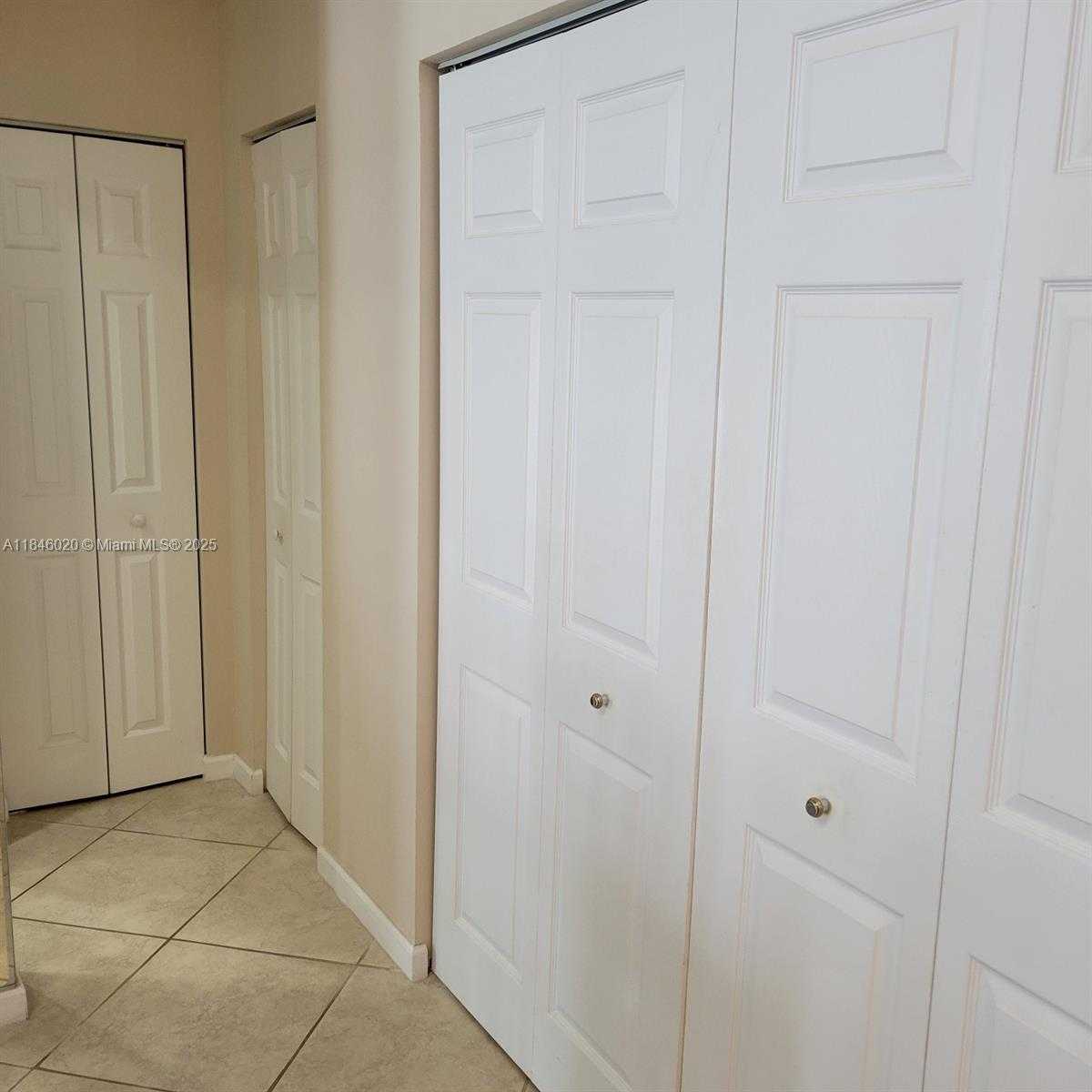 Small Image of 1985 SOUTH OCEAN DR #12B, Hallandale Beach Number 16
