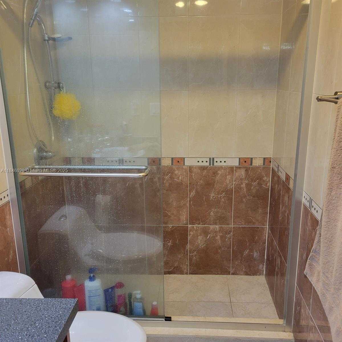 Small Image of 1985 SOUTH OCEAN DR #12B, Hallandale Beach Number 18