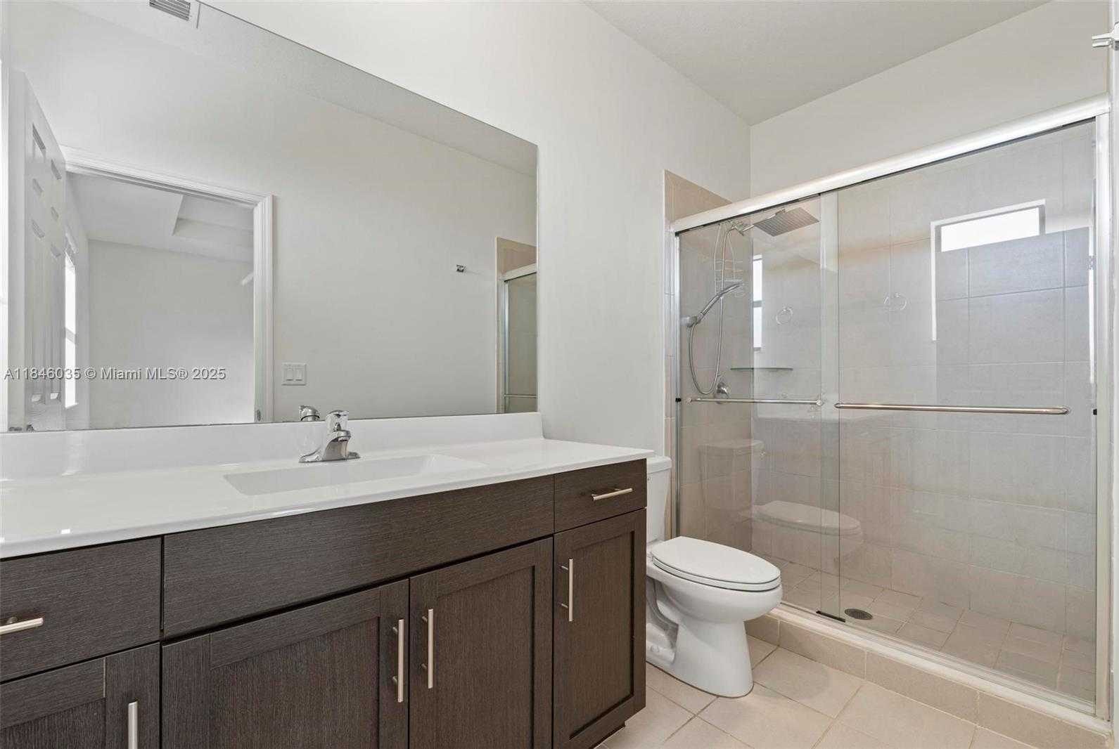 Small Image of 10861 WEST 32ND LN #10861, Hialeah Number 21