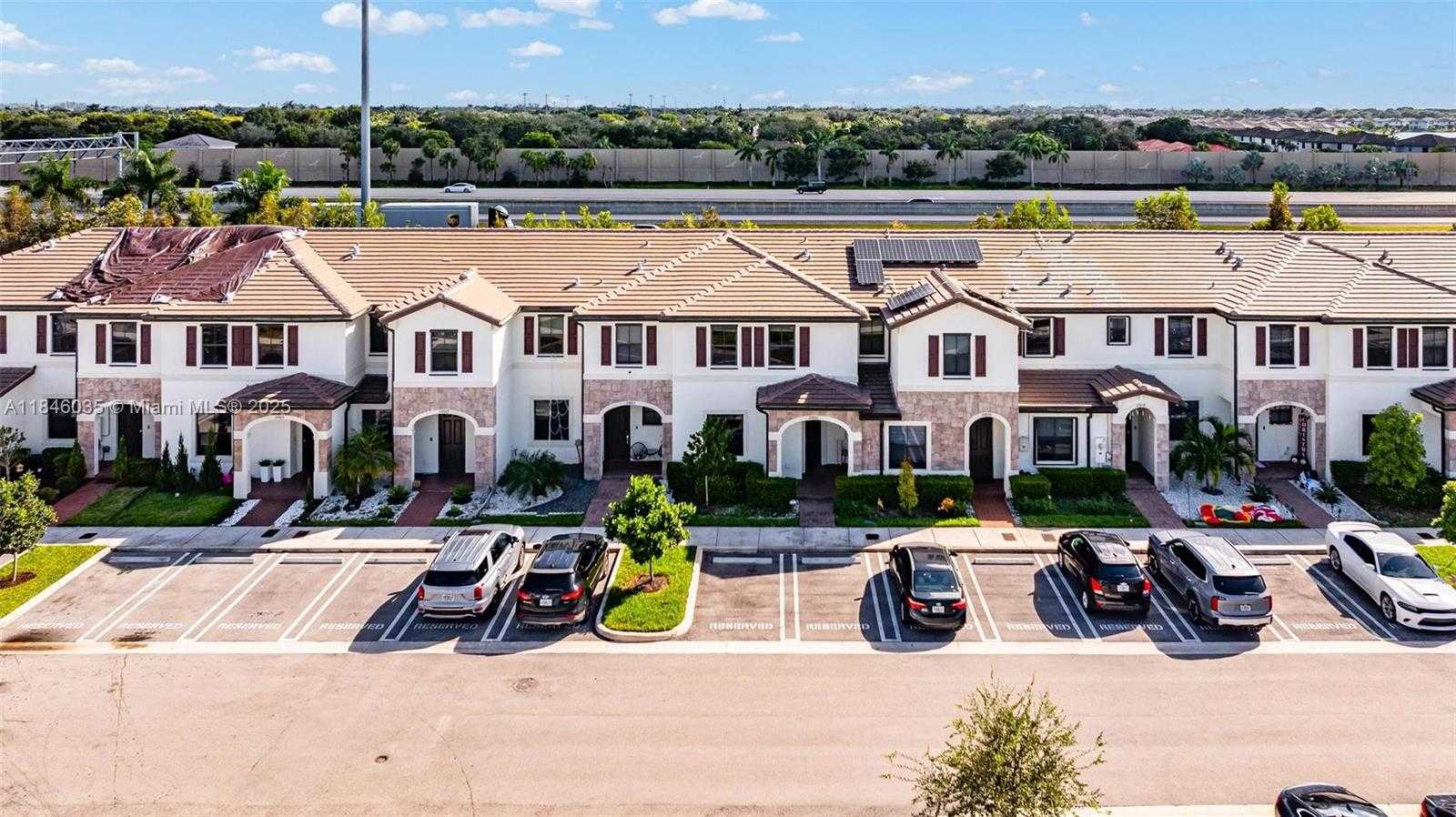 Small Image of 10861 WEST 32ND LN #10861, Hialeah Number 33