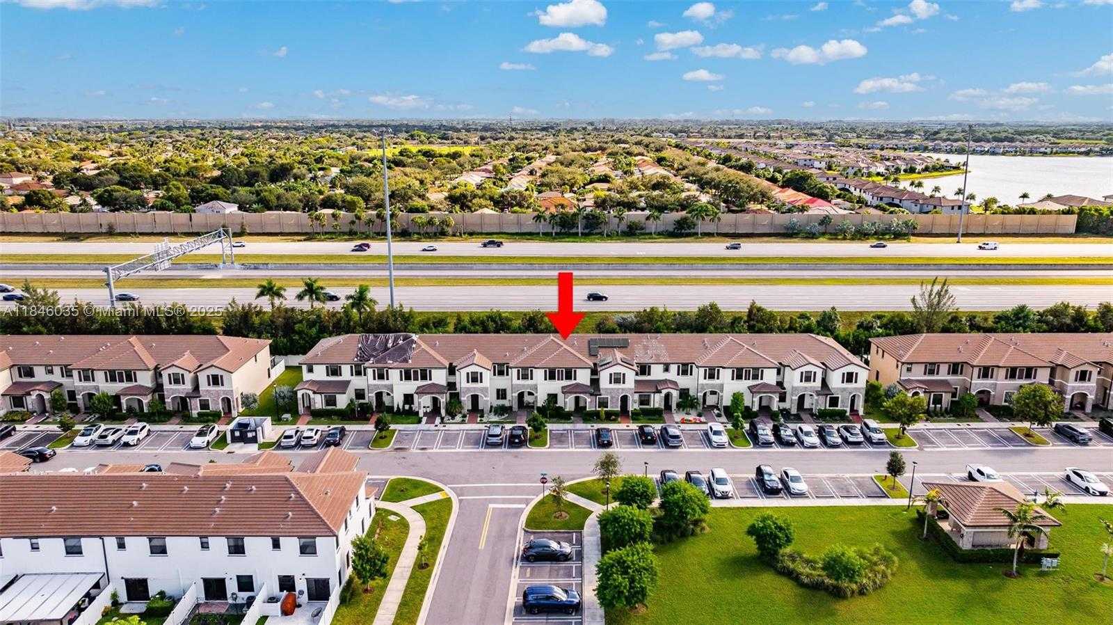 Small Image of 10861 WEST 32ND LN #10861, Hialeah Number 36