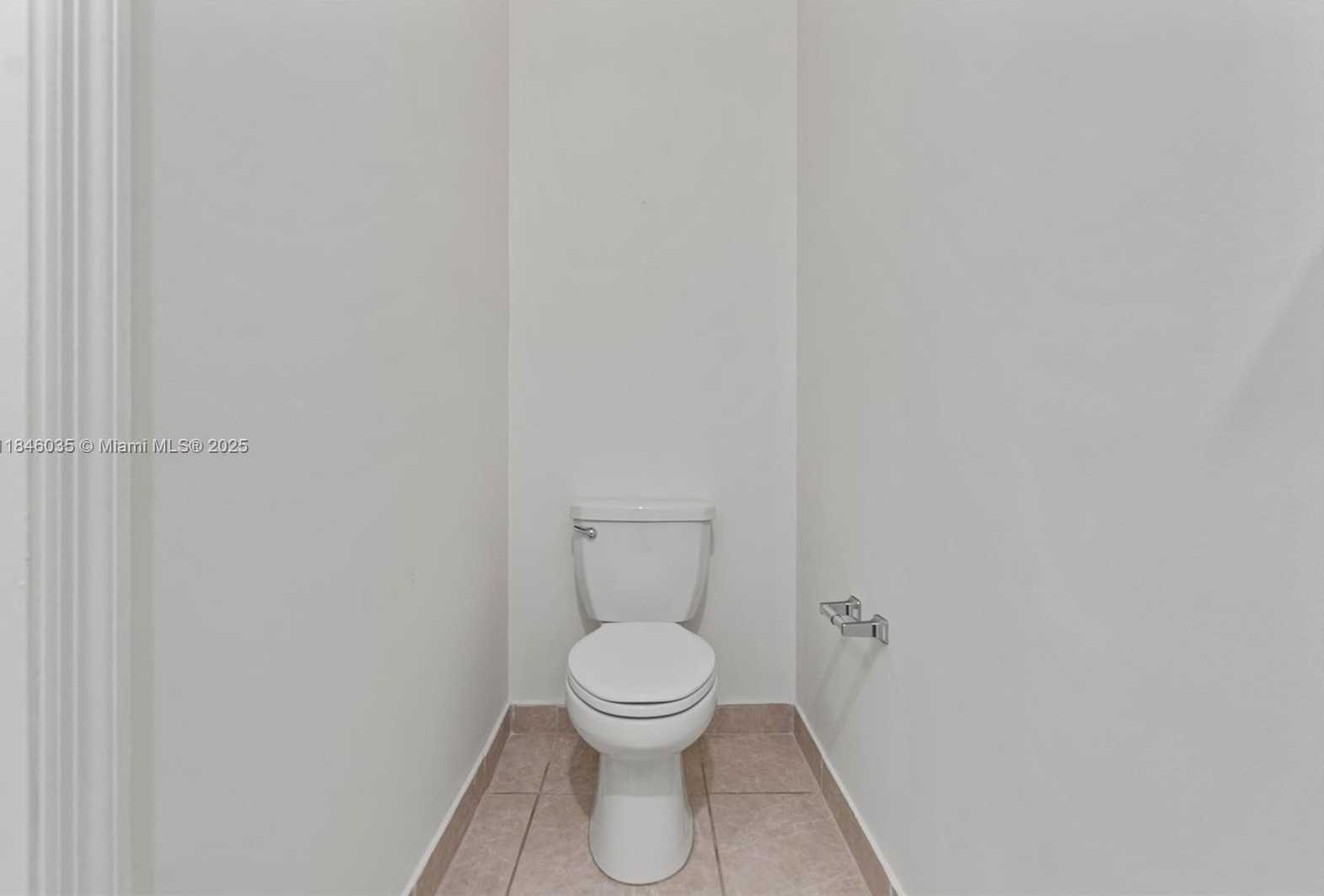 Small Image of 10861 WEST 32ND LN #10861, Hialeah Number 9