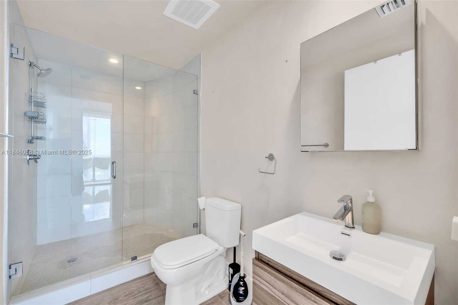 Small Image of 2900 NORTH EAST 7TH AVE #4407, Miami Number 21