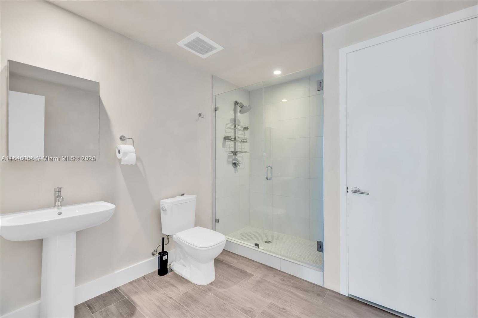 Small Image of 2900 NORTH EAST 7TH AVE #4407, Miami Number 22