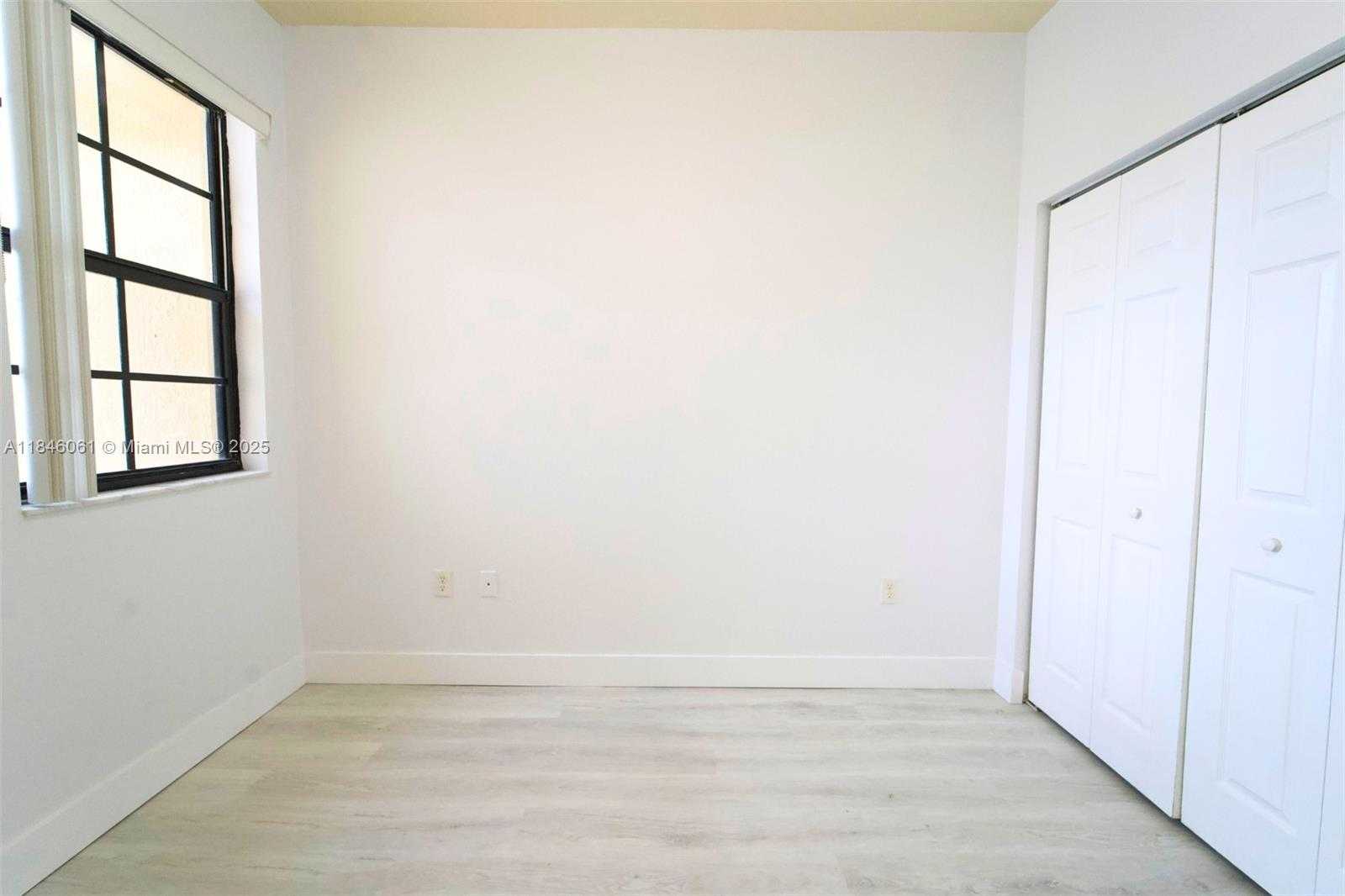Small Image of 8861 WEST 35TH AVE, Hialeah Number 16